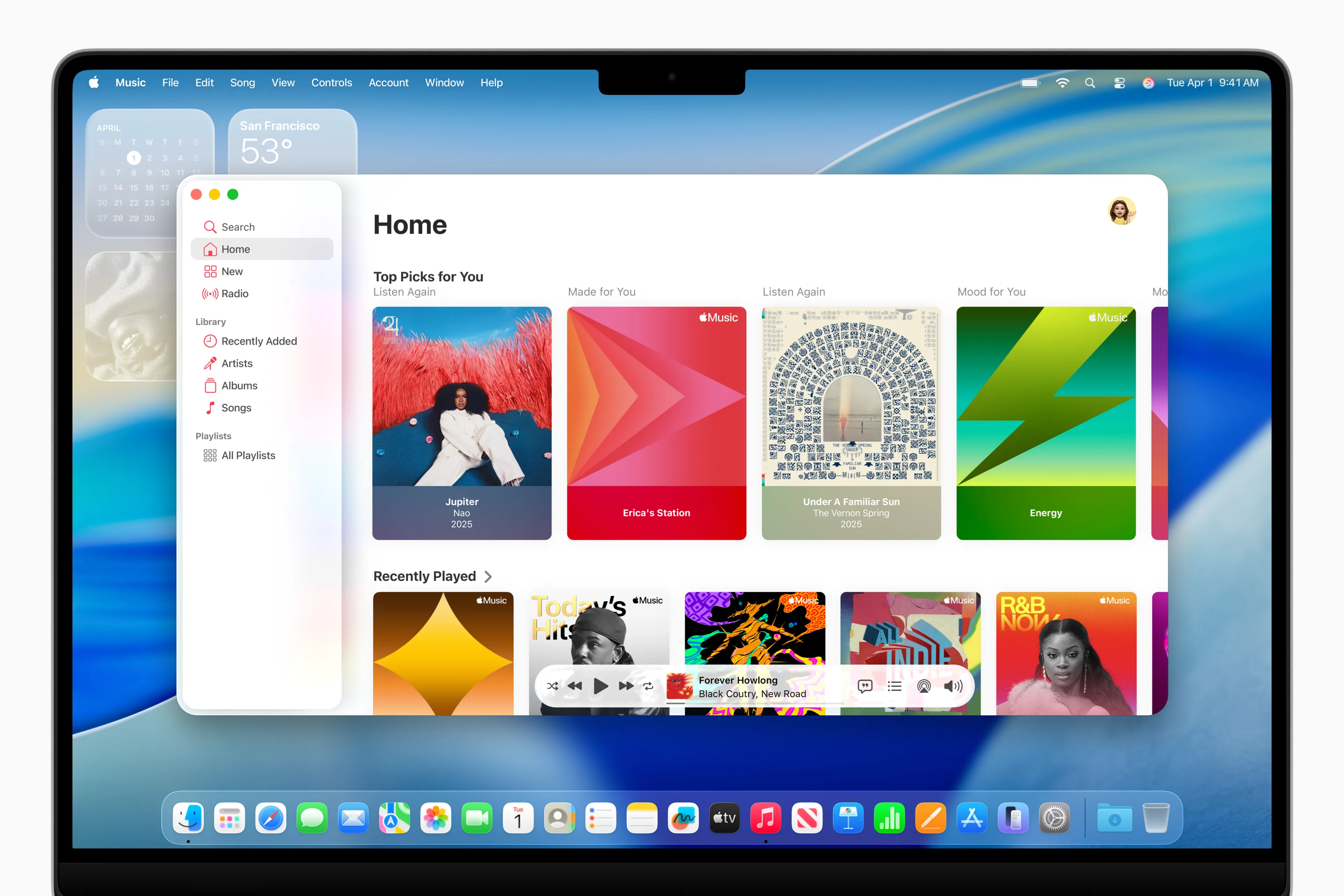 Giao diện macOS Tahoe 26 với hiệu ứng Liquid Glass mới hiển thị ứng dụng Apple Music.
