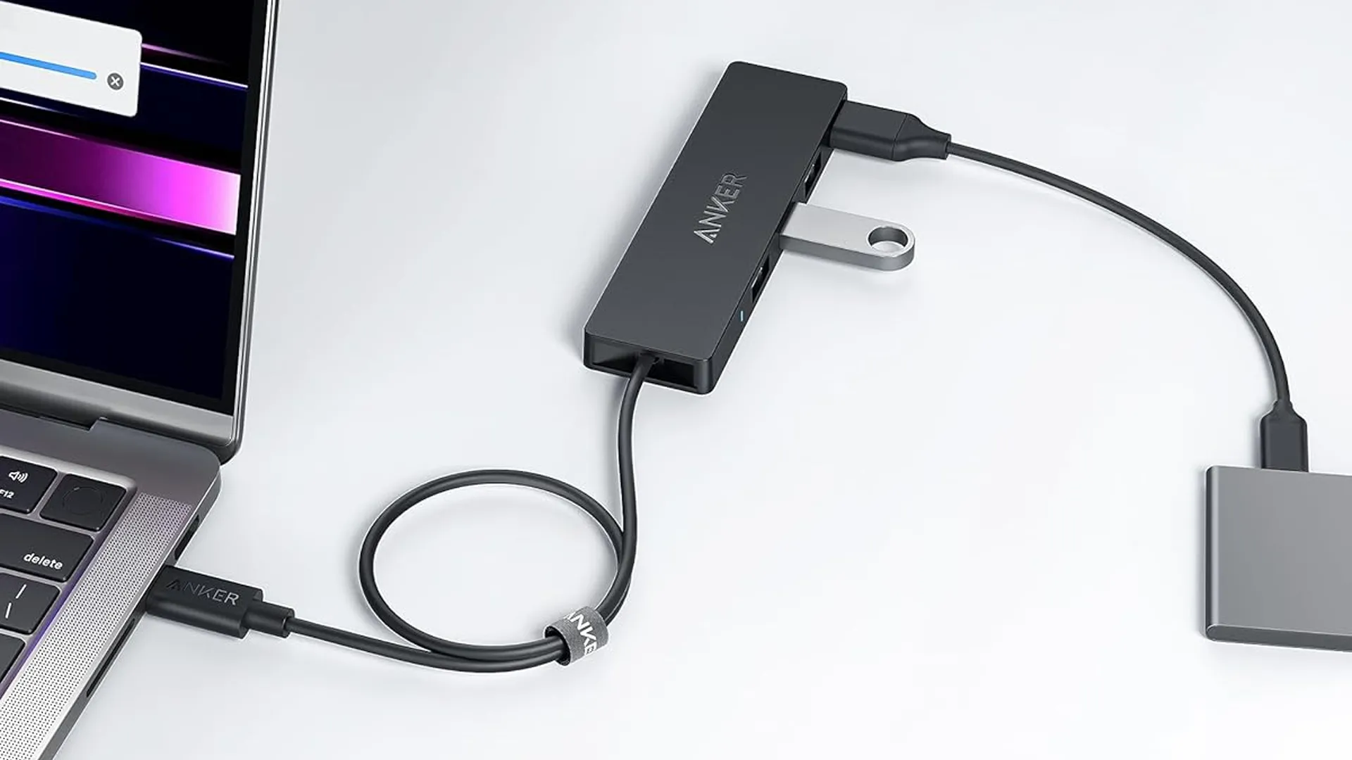 Hub USB-C 4 cổng siêu mỏng của Anker