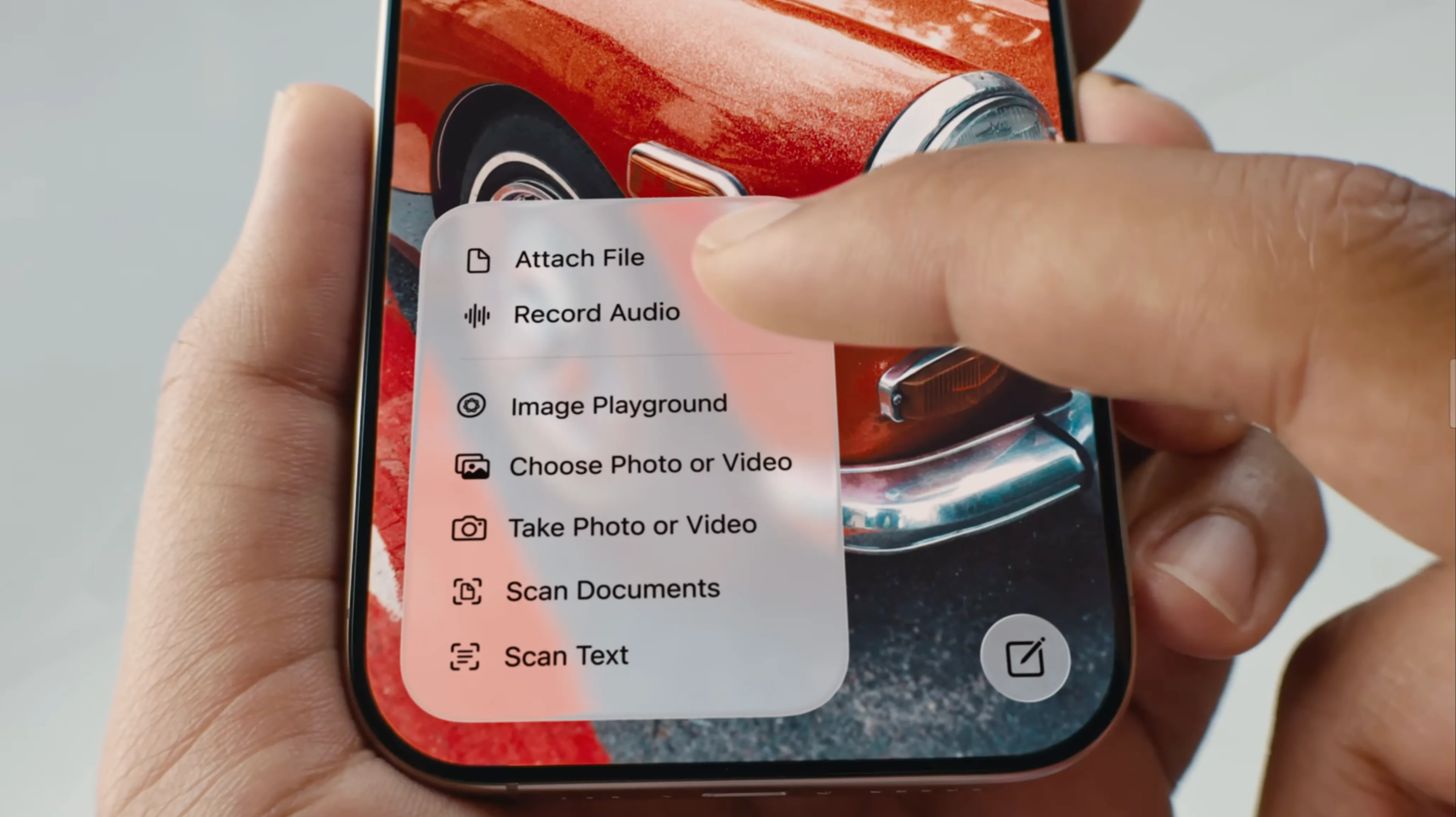 Menu ngữ cảnh mới trên iOS 26 khi chọn văn bản, hiển thị các tùy chọn định dạng