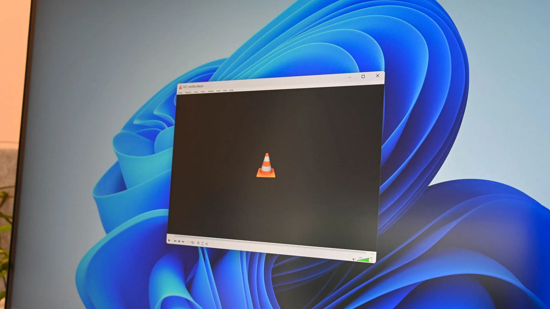 Trình phát đa phương tiện VLC Media Player đang mở trên hệ điều hành Windows 11