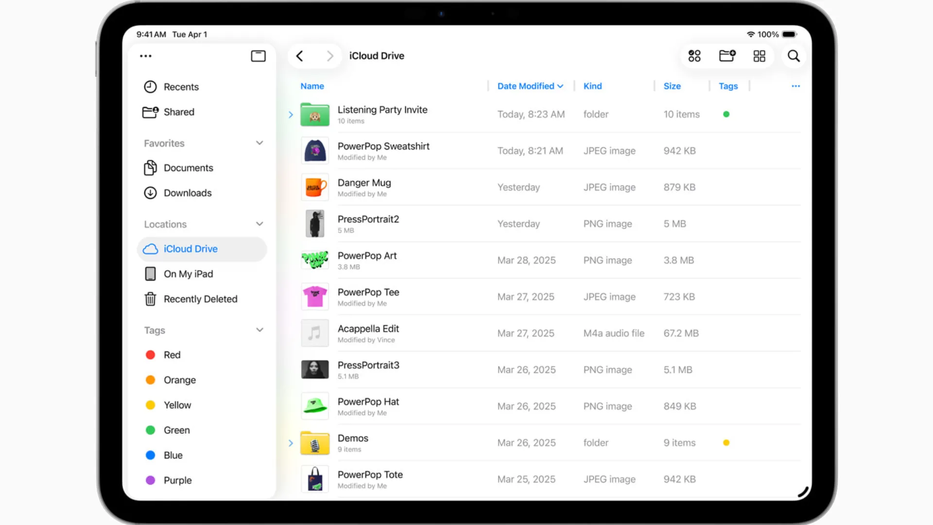 Ứng dụng Tệp (Files) cải tiến trên iPadOS 26 với chế độ xem danh sách chi tiết và tùy chỉnh màu thư mục