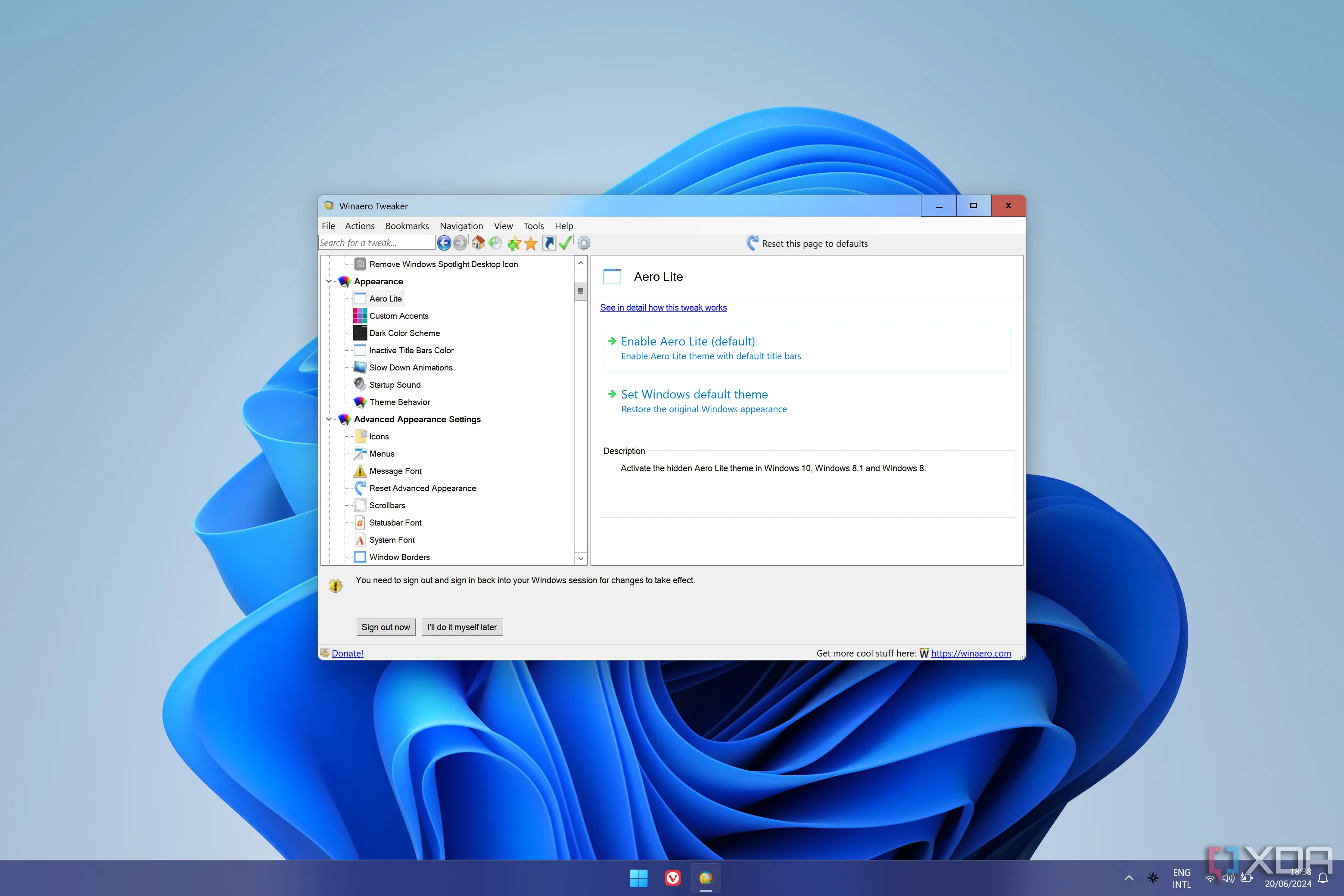 Cài đặt chủ đề Aero Lite trong Winaero Tweaker, giúp khôi phục giao diện trong suốt của Windows 7