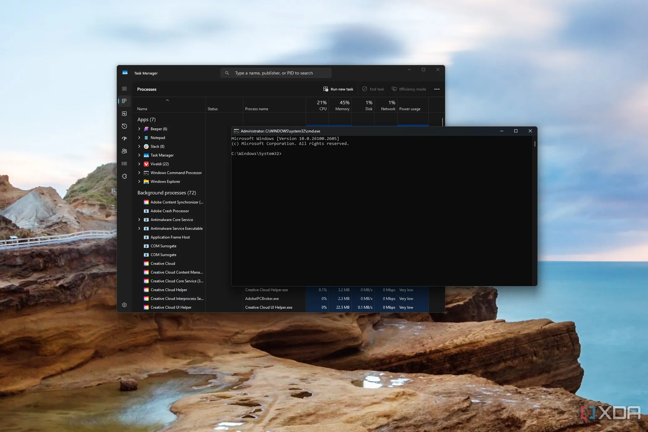 Cửa sổ Task Manager và cửa sổ Command Prompt đang chạy với quyền quản trị viên trên Windows 11.