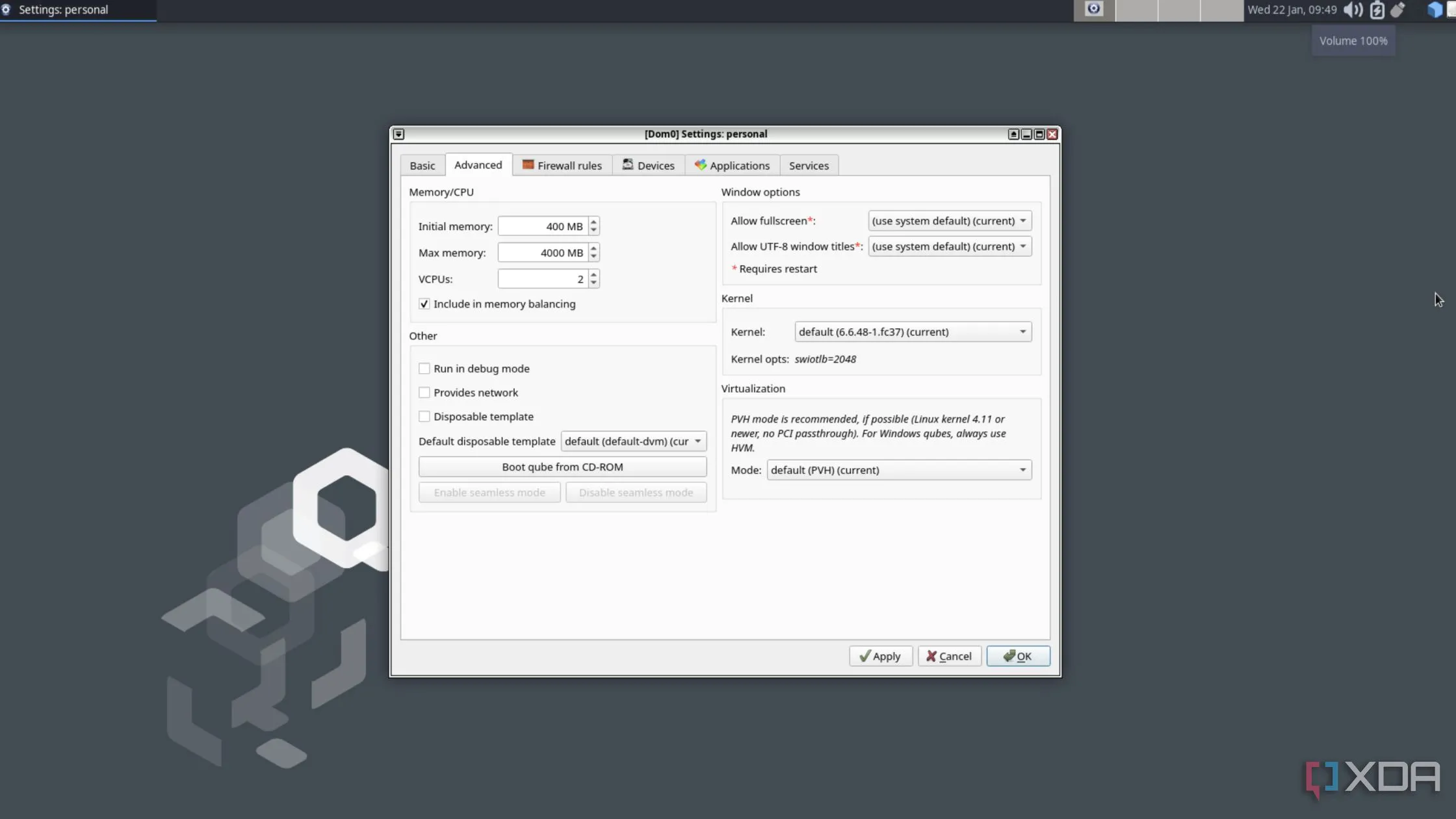 Giao diện cài đặt (Settings) của một qube trong Qubes OS, cho phép tùy chỉnh tài nguyên và ứng dụng