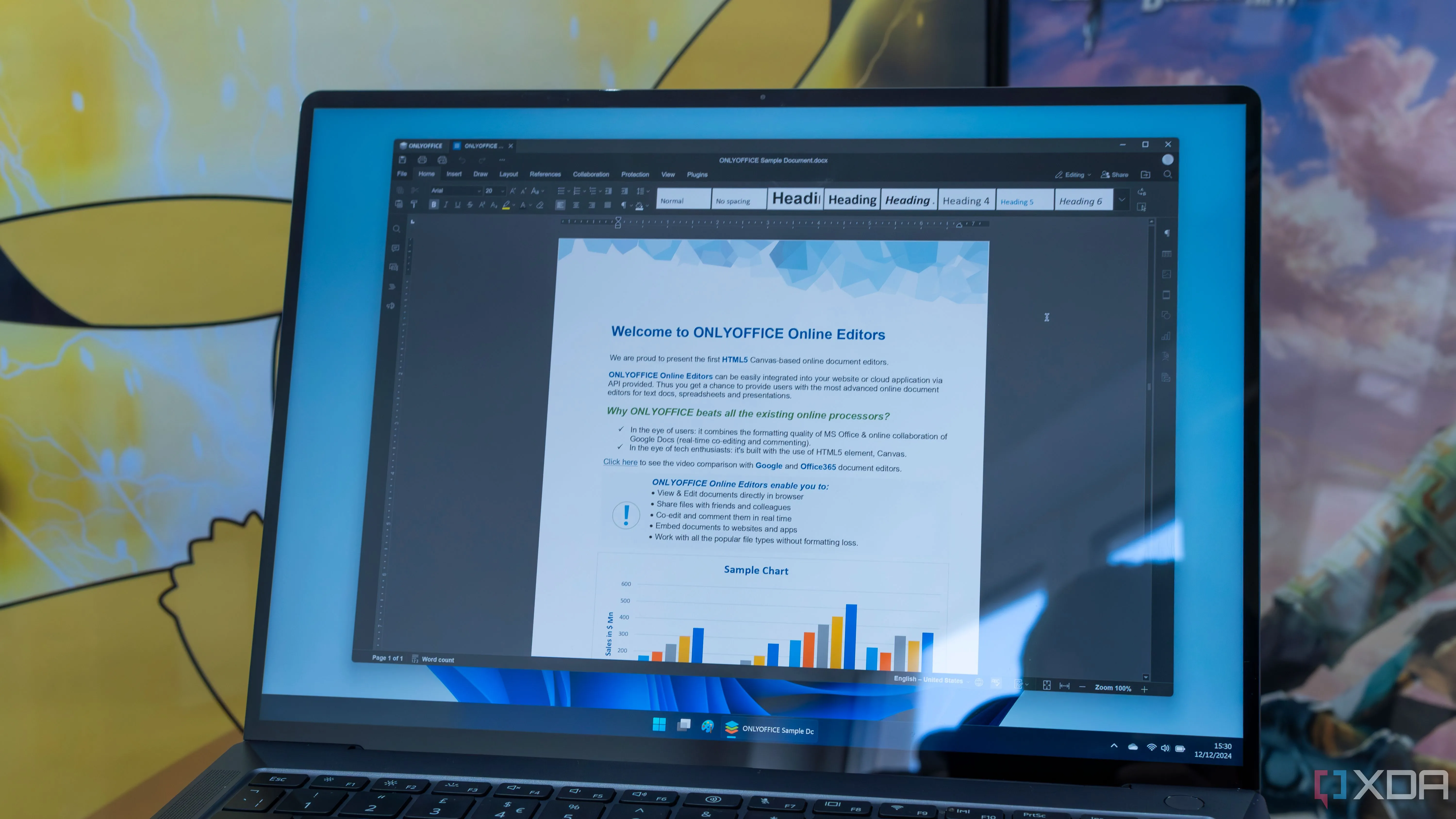 Giao diện trực quan của OnlyOffice trên máy tính Windows 11 với nhiều tài liệu mở theo tab, thể hiện khả năng làm việc hiệu quả và tính năng đa nhiệm.