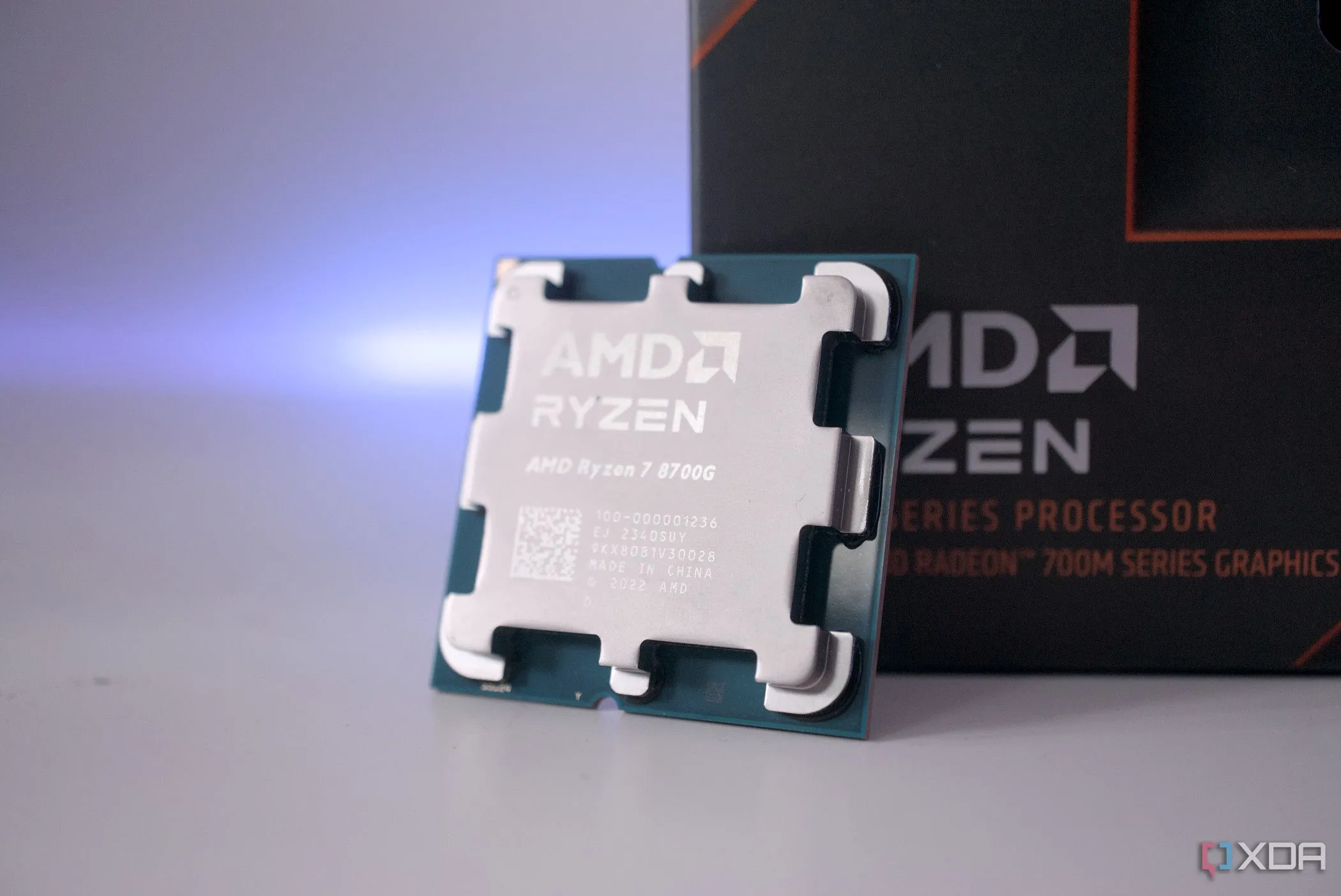 Ảnh minh họa chip AMD Ryzen 7 8700G, biểu tượng cho sức mạnh iGPU