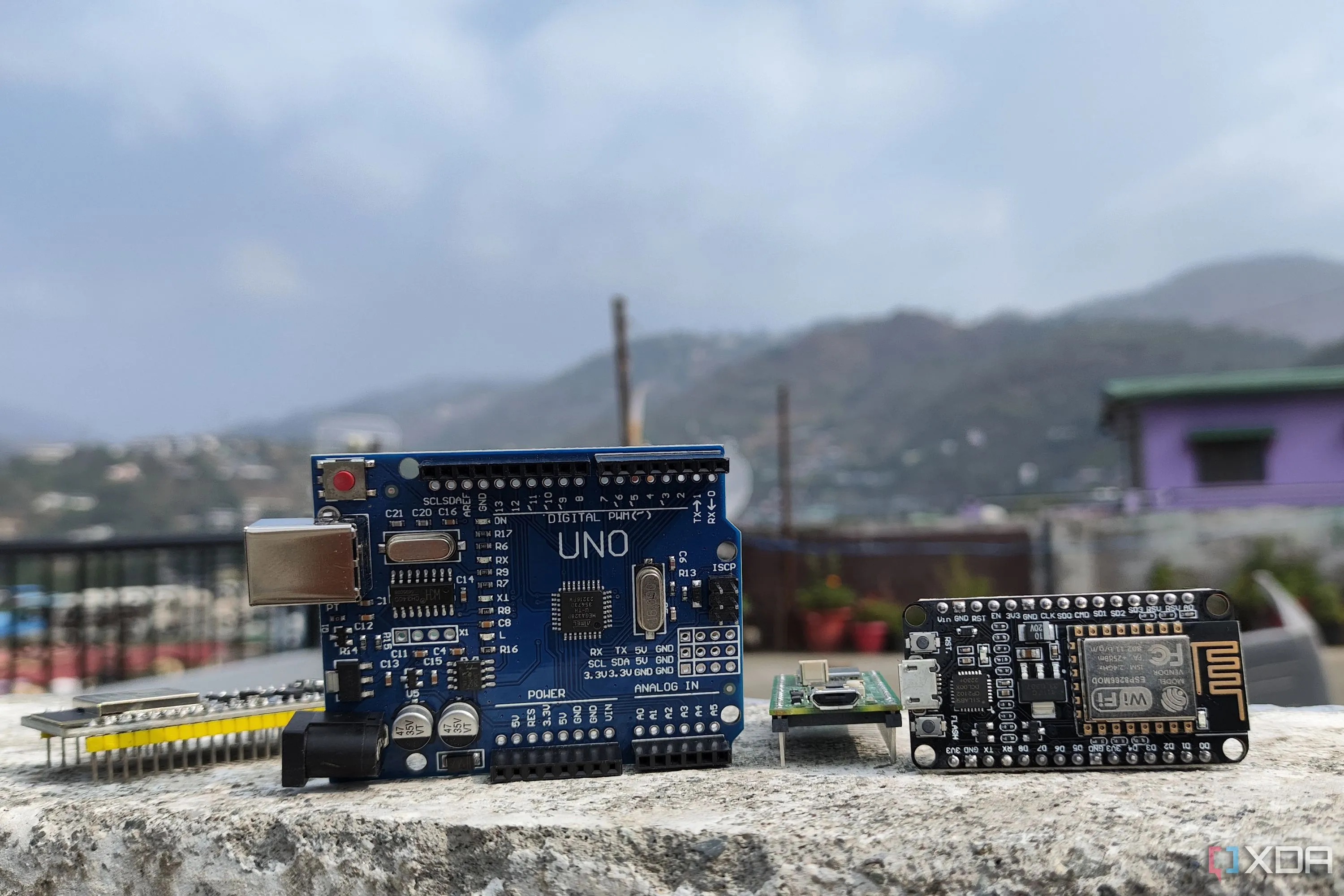Bo mạch Arduino Uno và các vi điều khiển khác, minh họa cho việc tích hợp DIY vào Home Assistant qua Node-RED