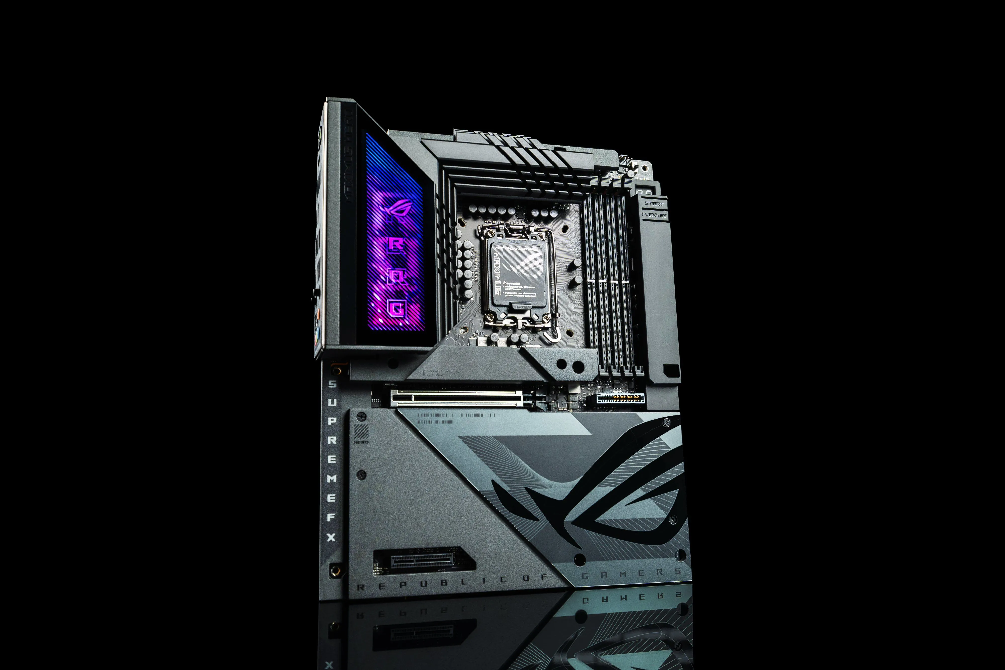 Bo mạch chủ Asus ROG Maximus Z790 Hero BTF, minh họa phần cứng PC gaming