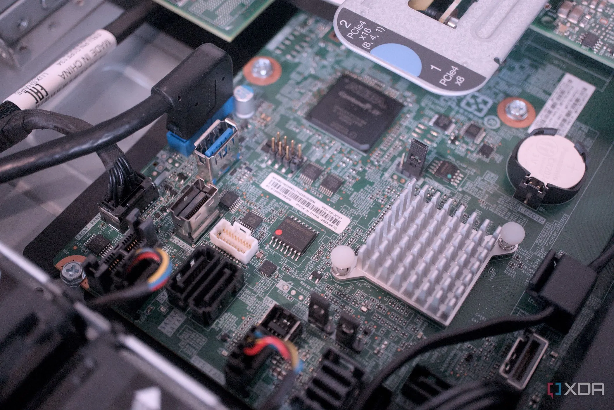 Bo mạch chủ Lenovo ThinkServer SR250 V2 cho máy chủ tự host