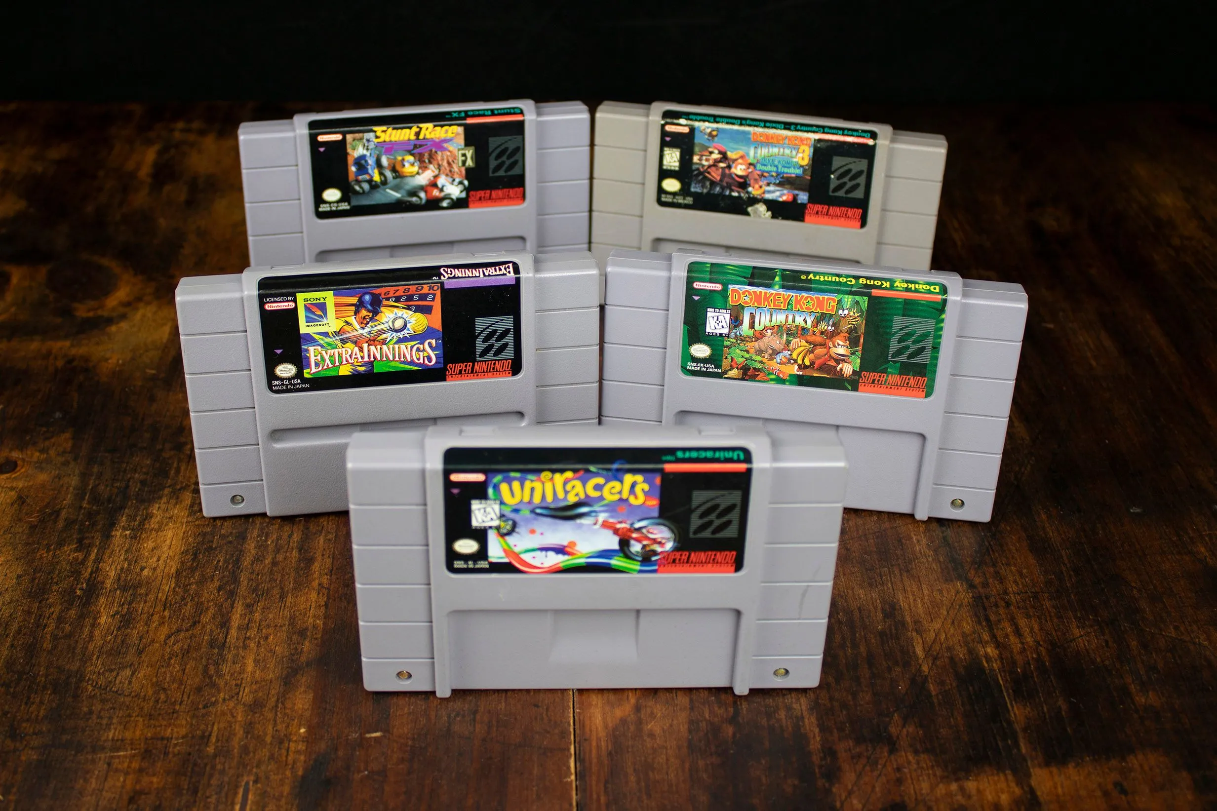 Bộ sưu tập các băng game SNES thể hiện quyền sở hữu game truyền thống