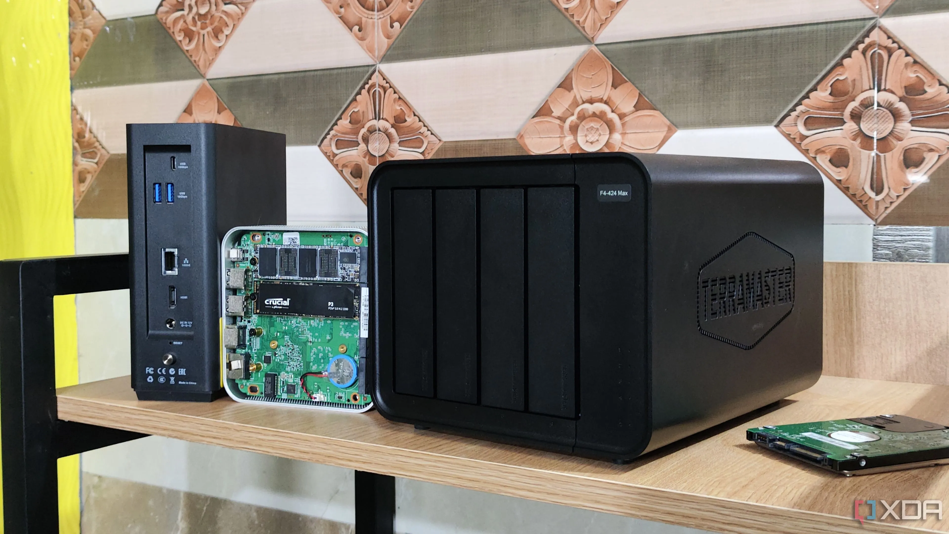 Các thiết bị NAS: TerraMaster F8 SSD Plus, TerraMaster F4-424 Max và Aiffro K100 NAS