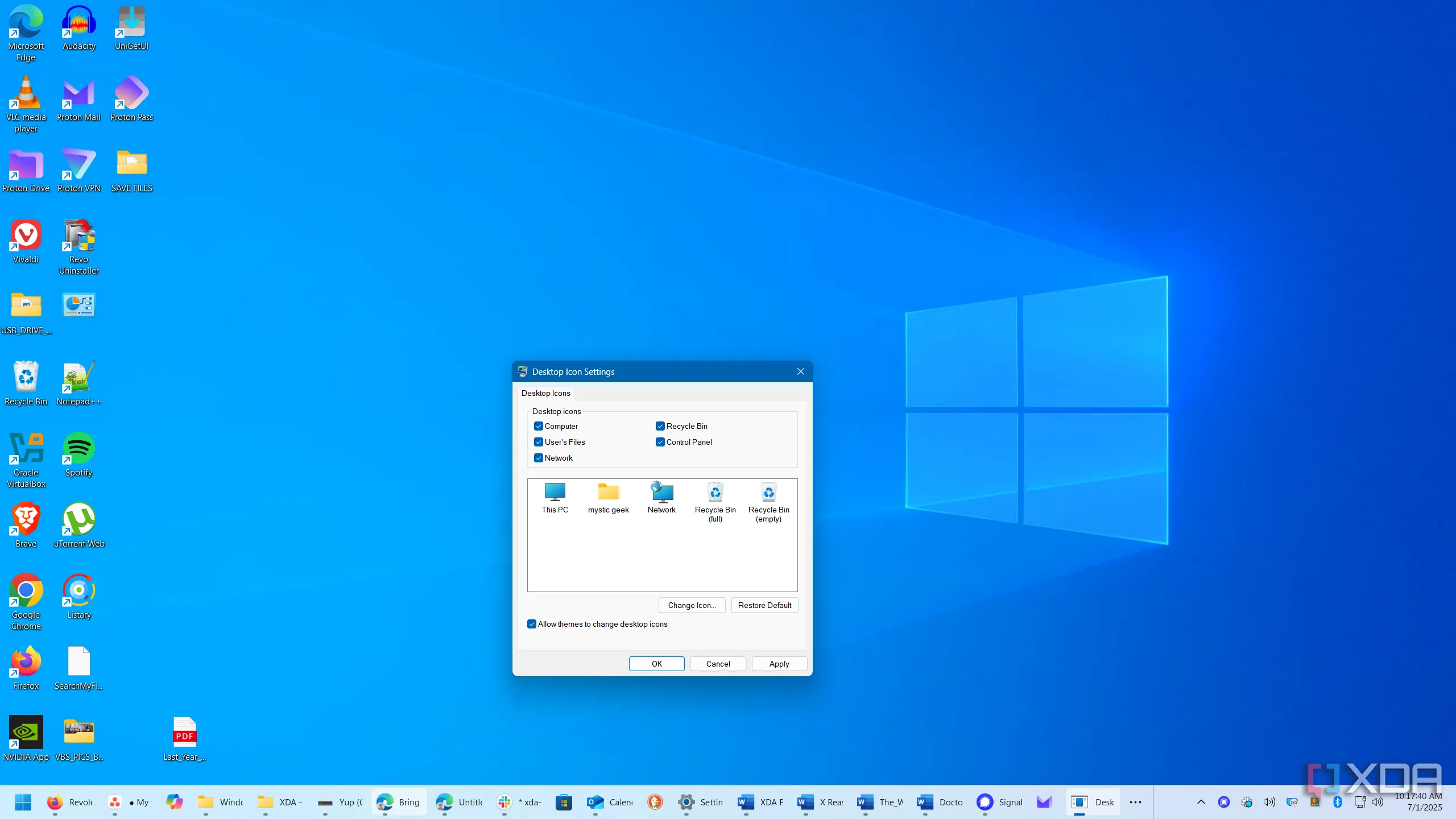 Cài đặt biểu tượng màn hình nền trong Windows 11, cho phép thêm các icon hệ thống như This PC và Control Panel