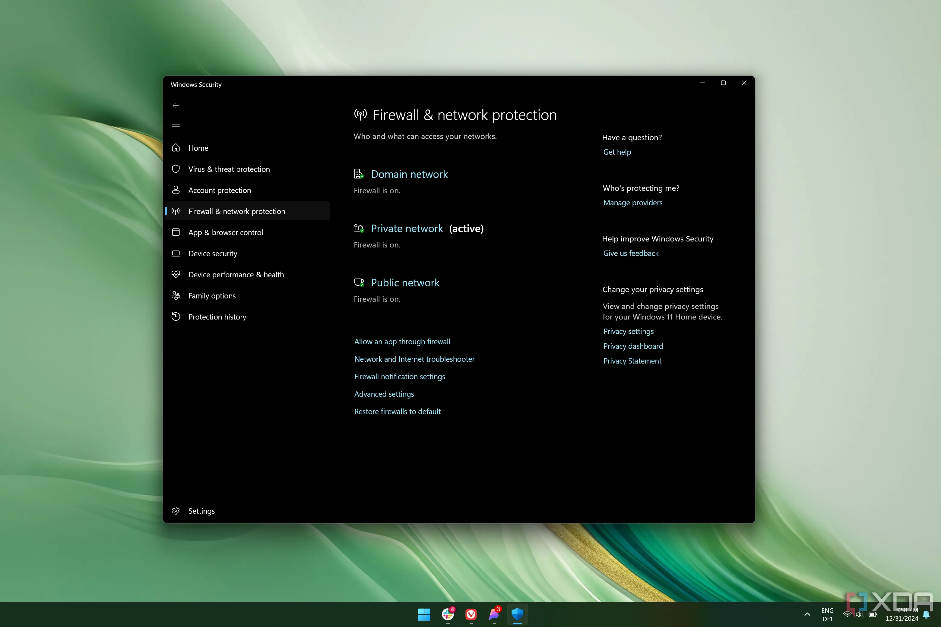Cài đặt tường lửa và bảo vệ mạng trong Windows Security trên Windows 11.