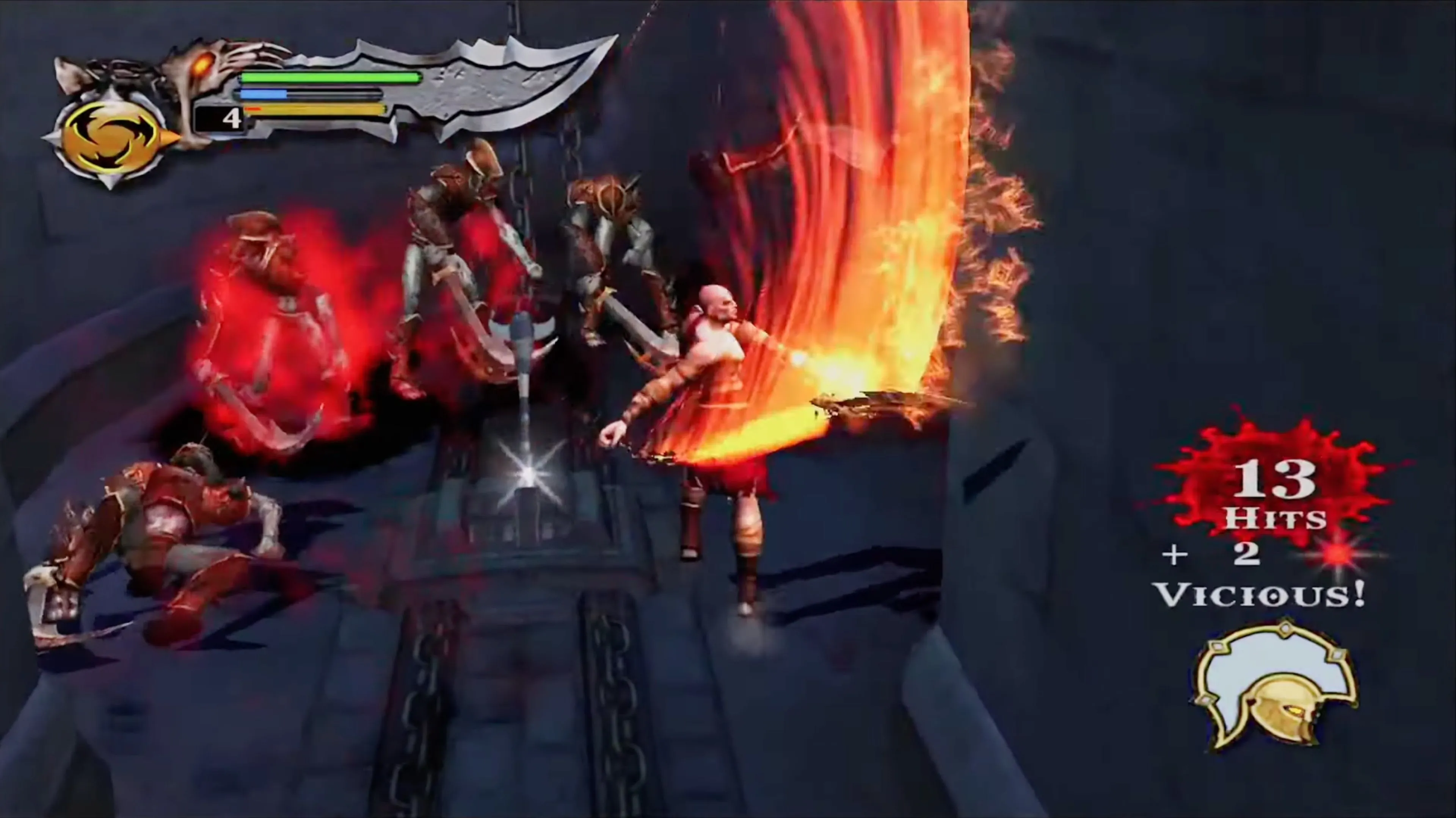 Cảnh chiến đấu hoành tráng trong God of War (2005) với Kratos sử dụng Blades of Chaos