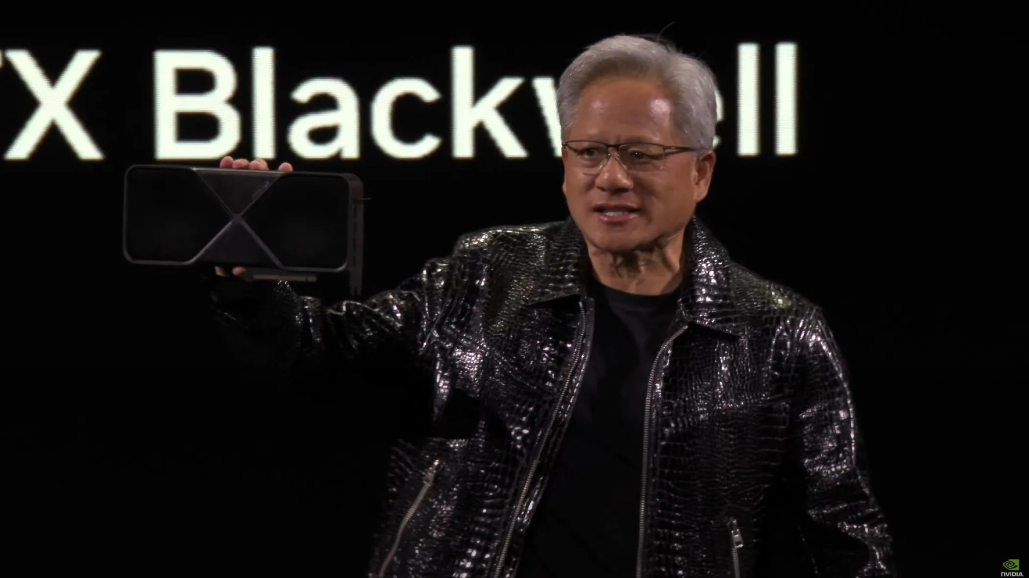 CEO Jensen Huang của Nvidia giới thiệu kiến trúc Blackwell, nền tảng cho dòng card đồ họa RTX 50 series và công nghệ AI