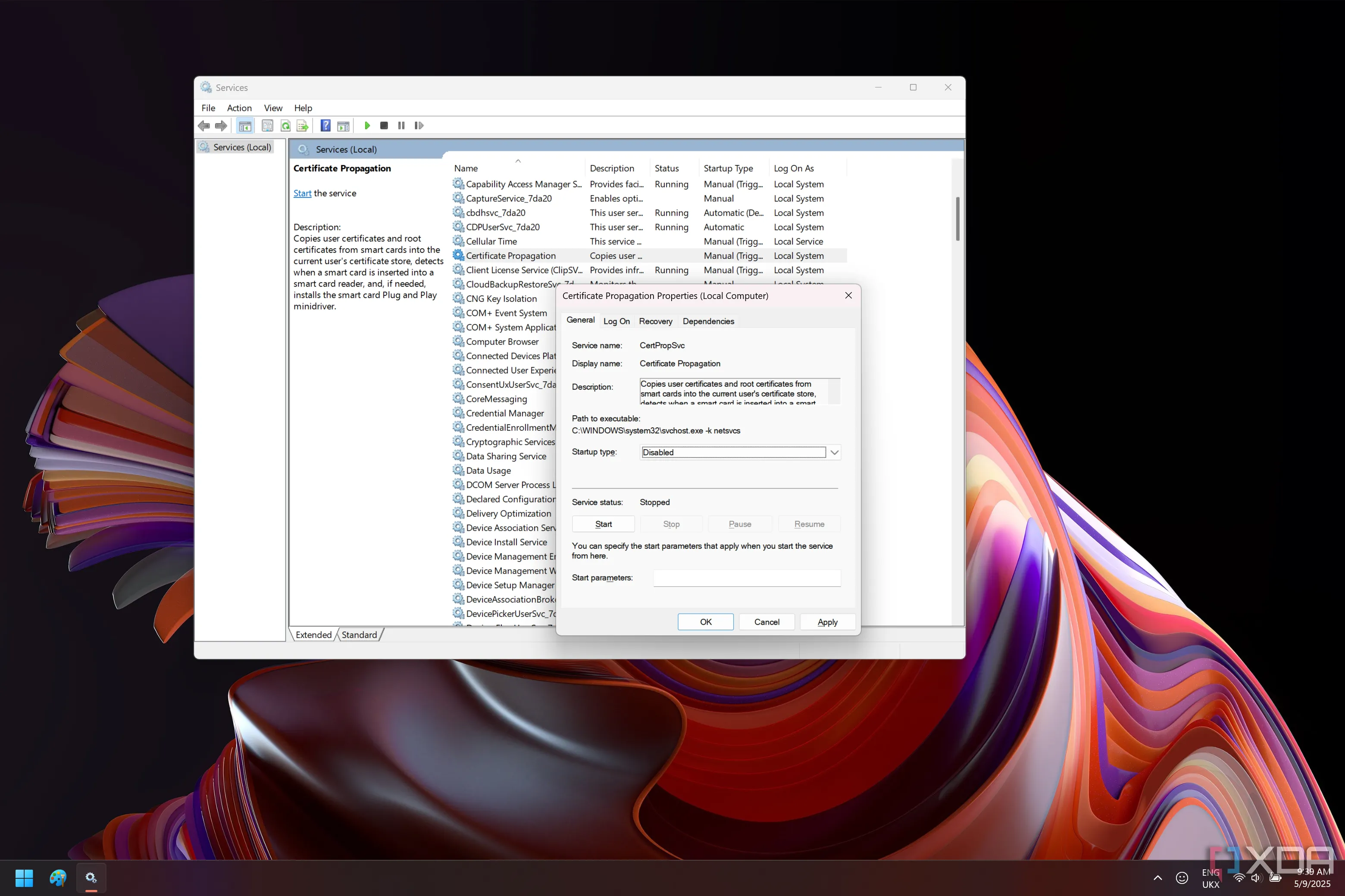 Cửa sổ quản lý dịch vụ hiển thị trạng thái vô hiệu hóa của Certificate Propagation trên Windows 11