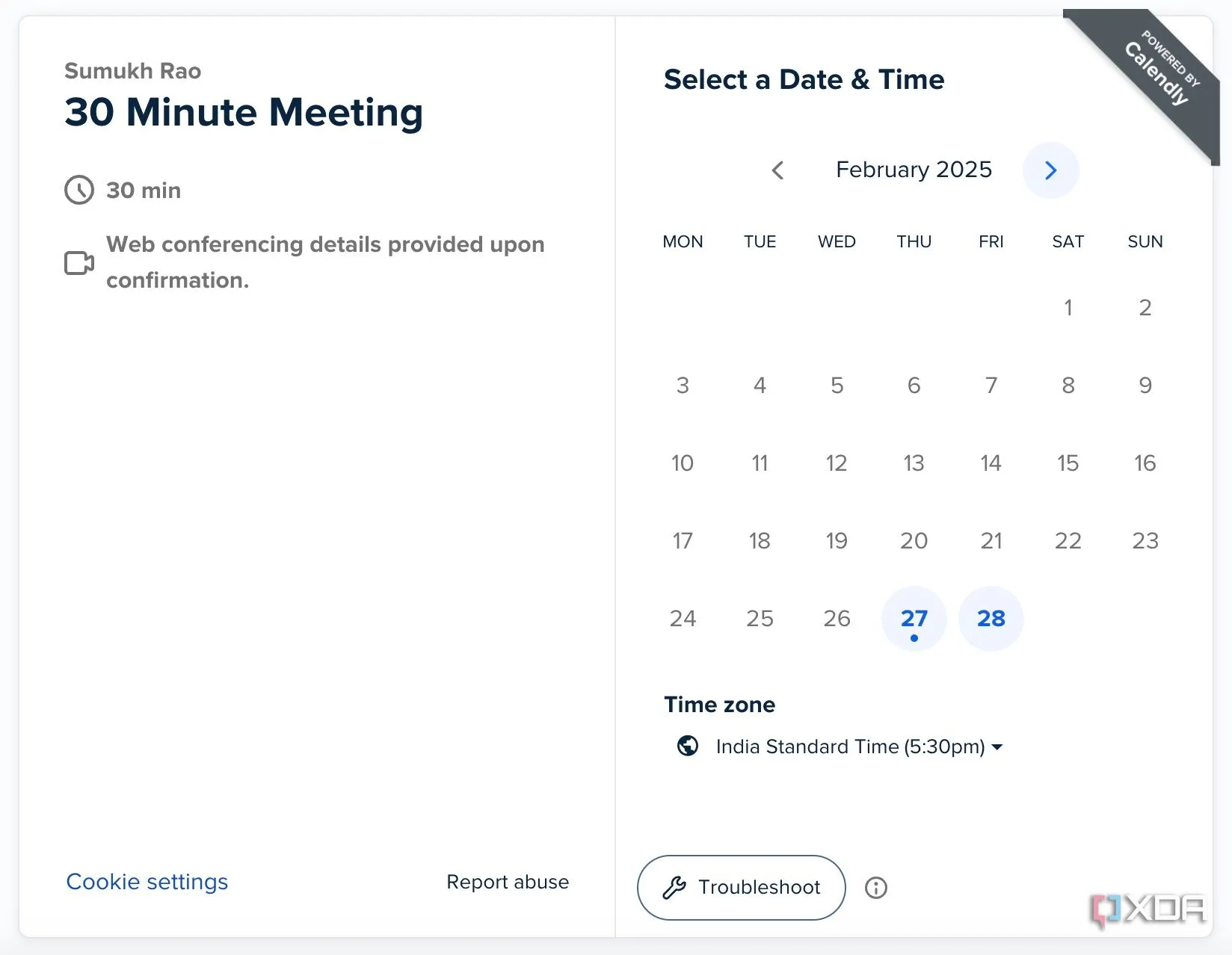 Giao diện đặt lịch hẹn trên Calendly hiển thị các khung thời gian có sẵn