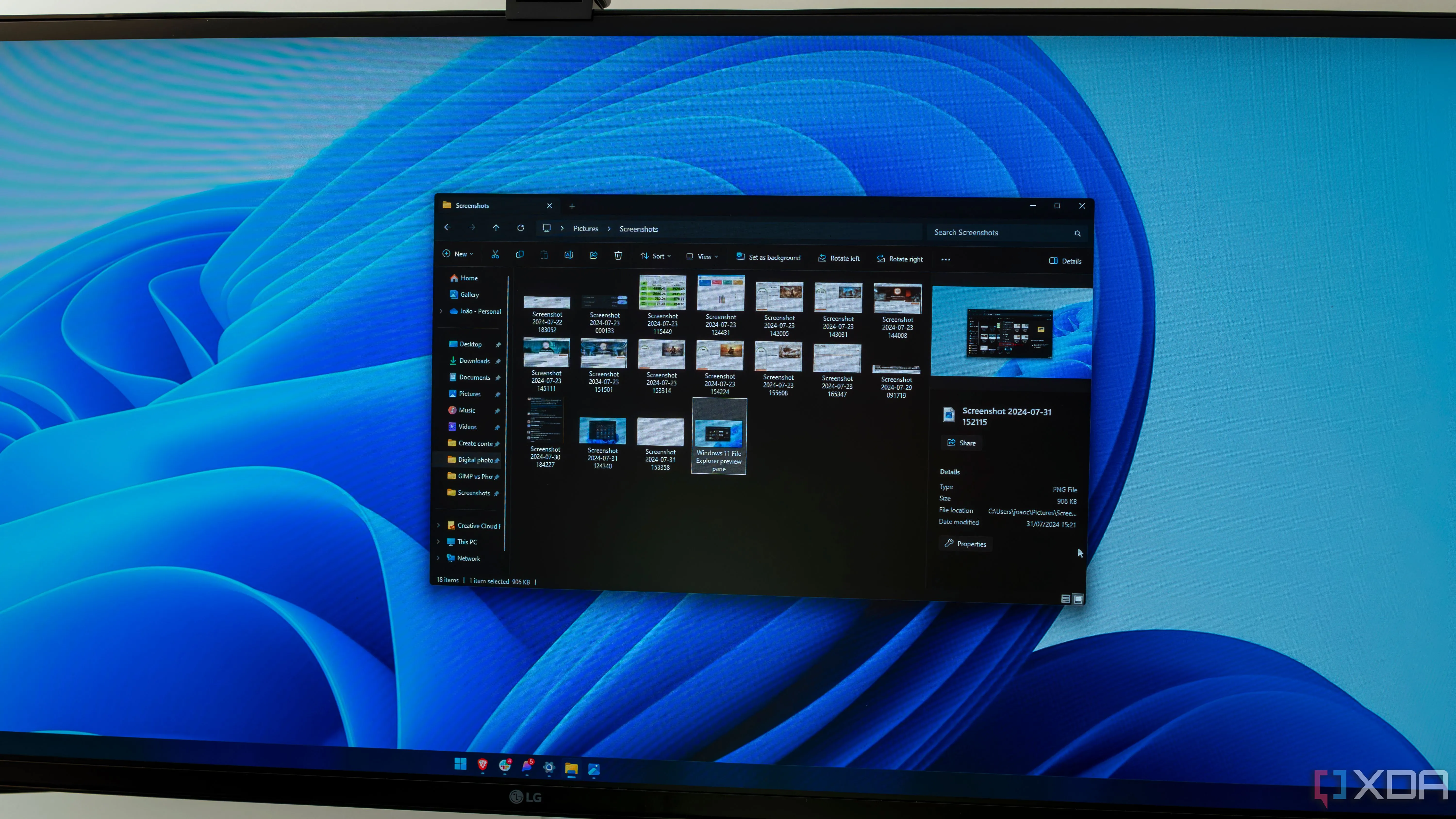 Giao diện File Explorer trên Windows 11 với nhiều cửa sổ mở cùng lúc