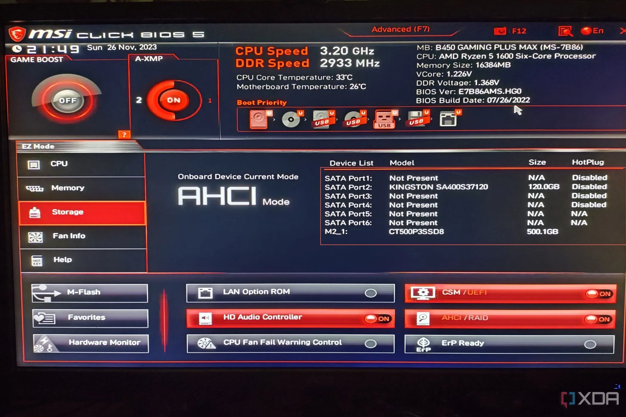 Giao diện MSI Click BIOS 5 với các ổ đĩa lưu trữ được đánh dấu, cho thấy khả năng quản lý phần cứng trong BIOS.