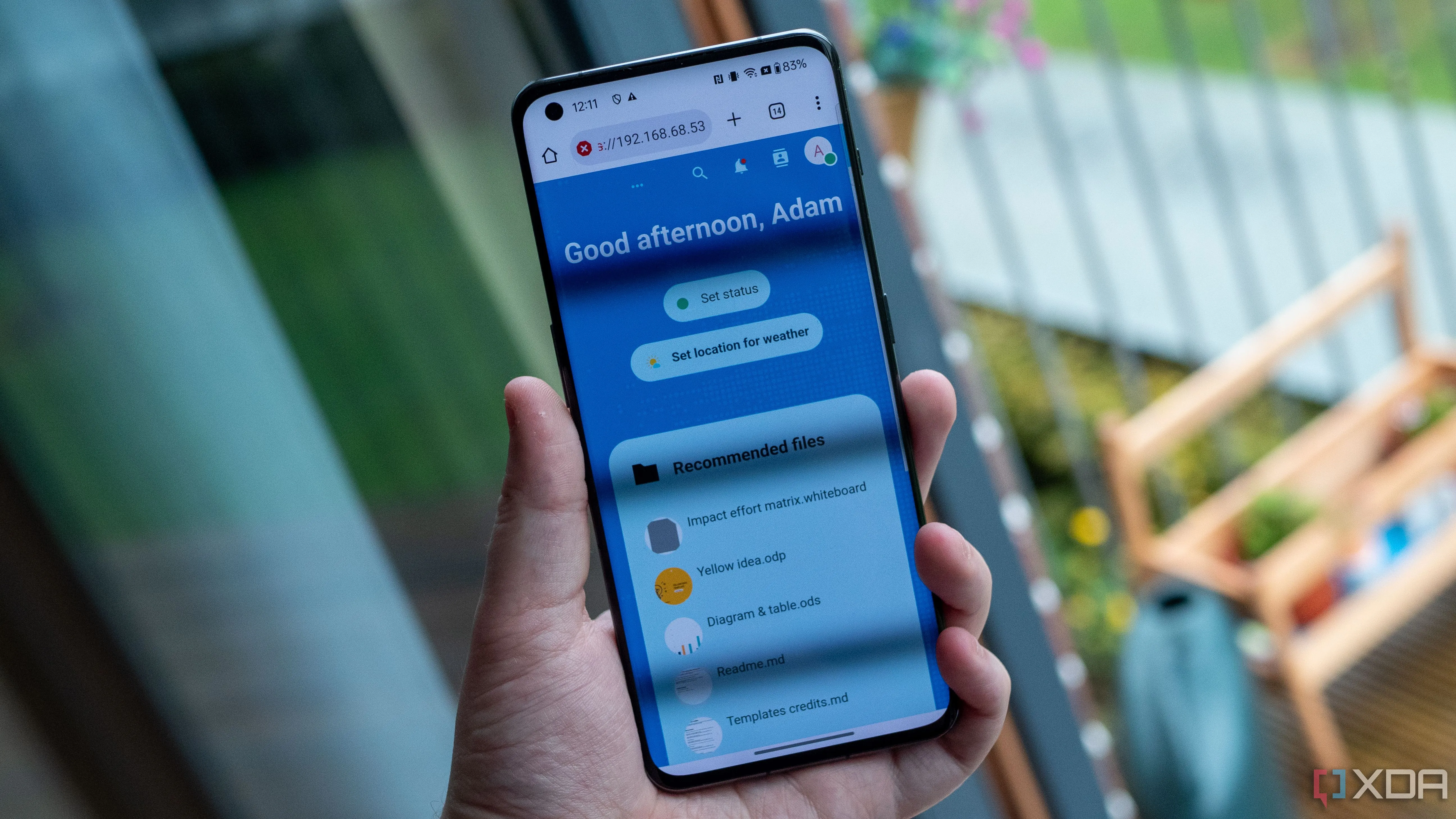 Giao diện Nextcloud đang chạy trên điện thoại Android, minh họa khả năng truy cập từ xa