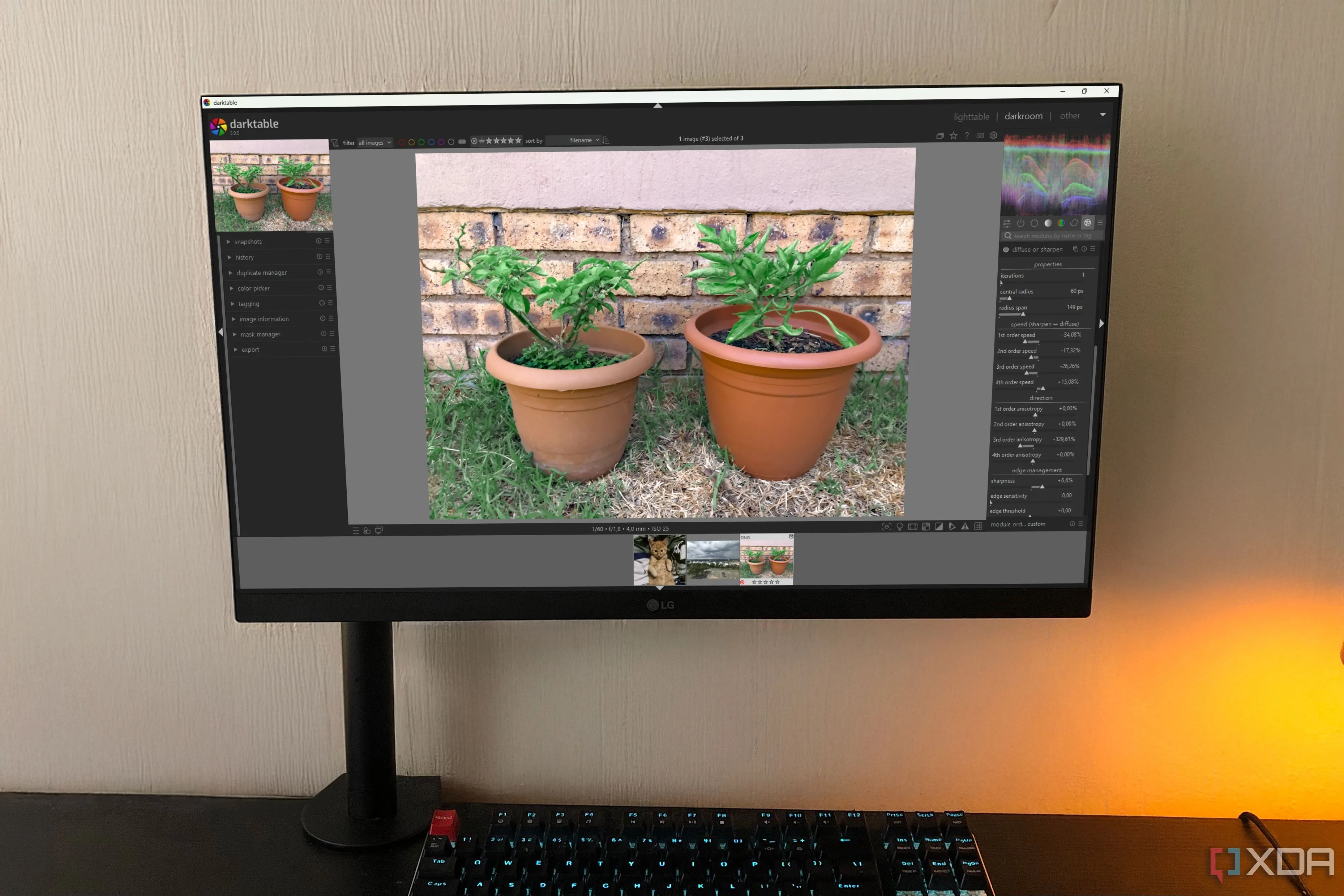 Giao diện phần mềm chỉnh sửa ảnh miễn phí Darktable trên máy tính để bàn