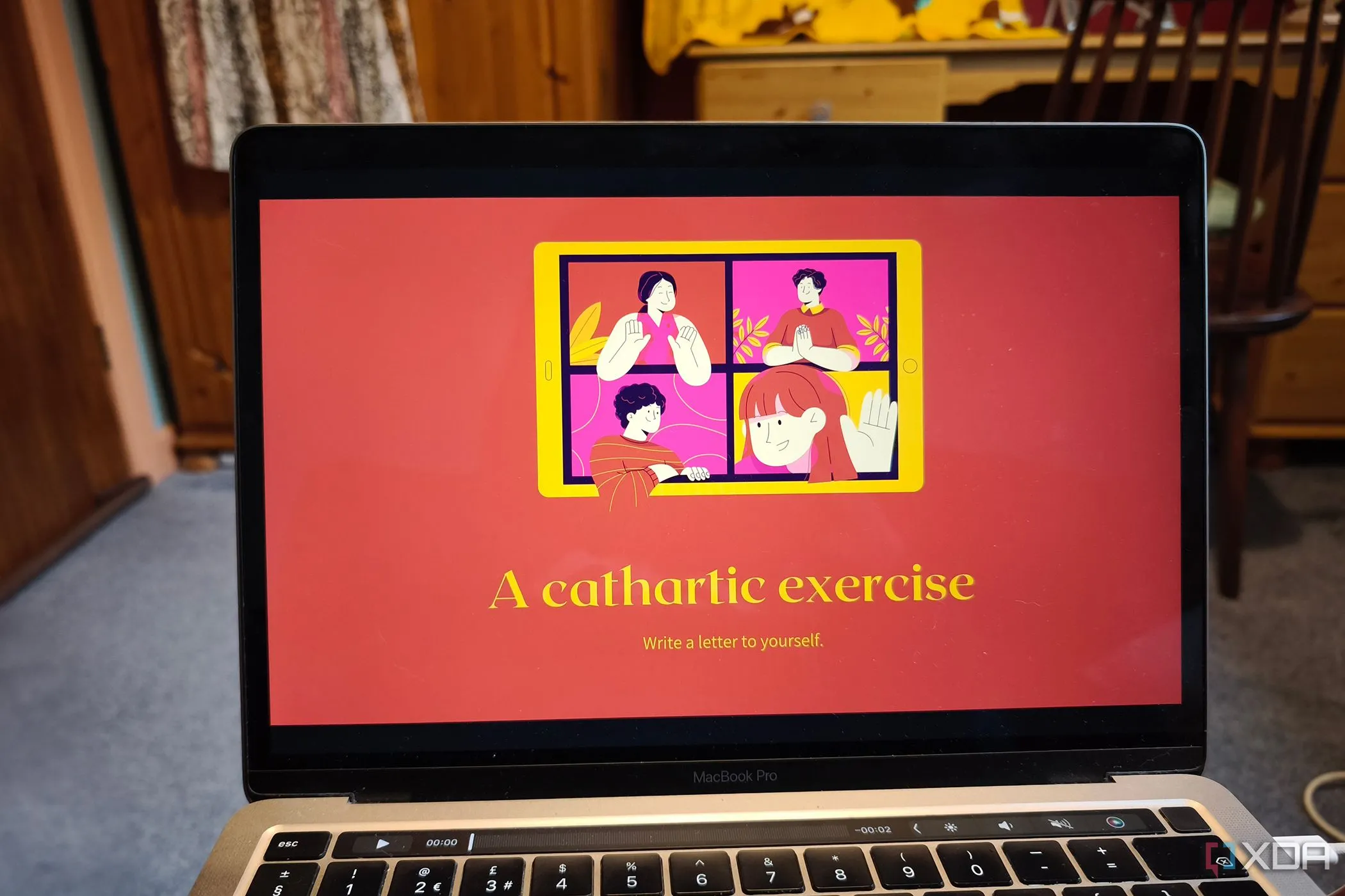 Giao diện phần mềm thiết kế đồ họa Canva hiển thị mẫu thuyết trình trên MacBook, dễ dàng tạo nội dung hình ảnh chuyên nghiệp