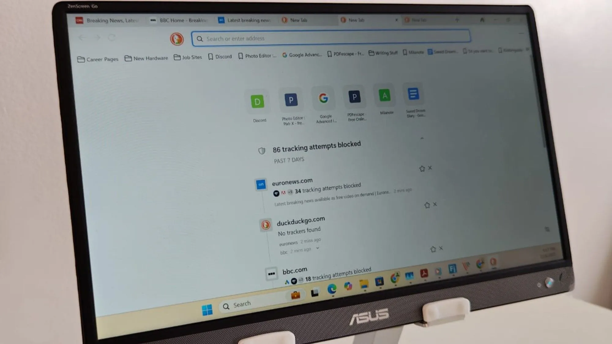 Giao diện tìm kiếm DuckDuckGo, một lựa chọn trình duyệt tập trung vào quyền riêng tư