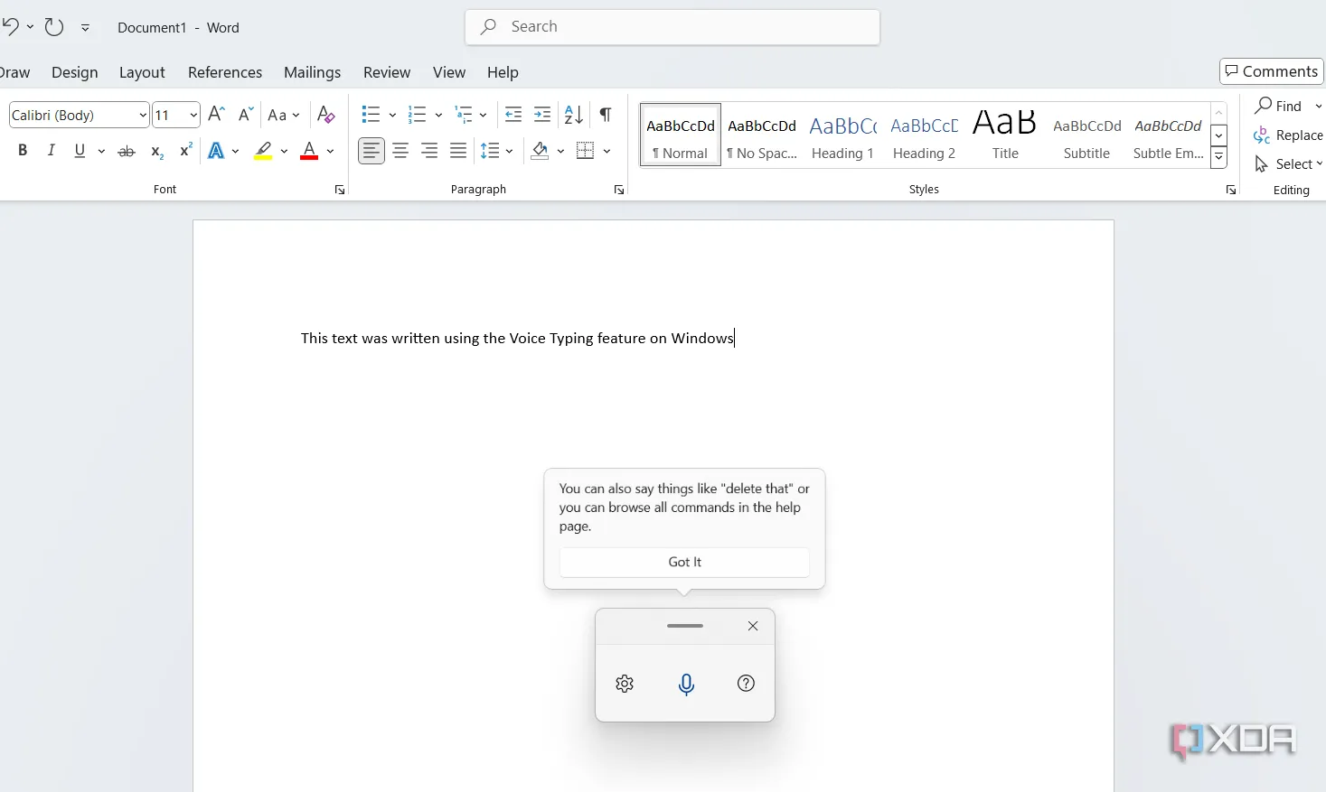 Giao diện tính năng nhập liệu bằng giọng nói của Windows 11 với biểu tượng micro, cho phép người dùng đọc để viết