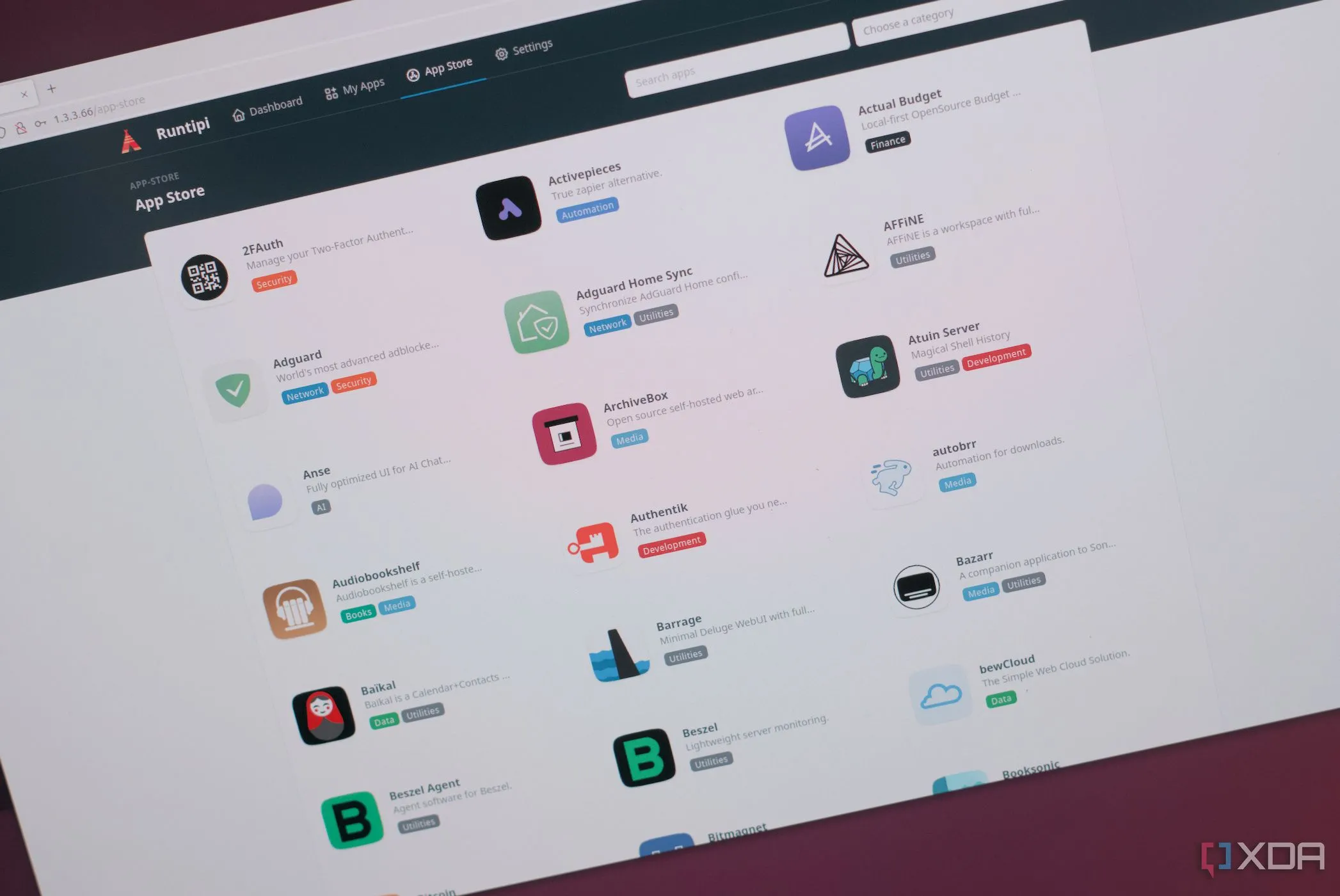 Giao diện Tipi App Store trên hệ điều hành Ubuntu với giao diện đồ họa