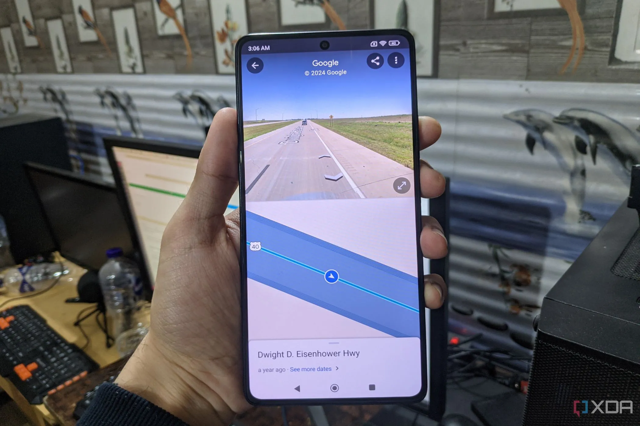 Giao diện ứng dụng Google Maps trên smartphone, minh họa cho sự cố mất dữ liệu Timeline