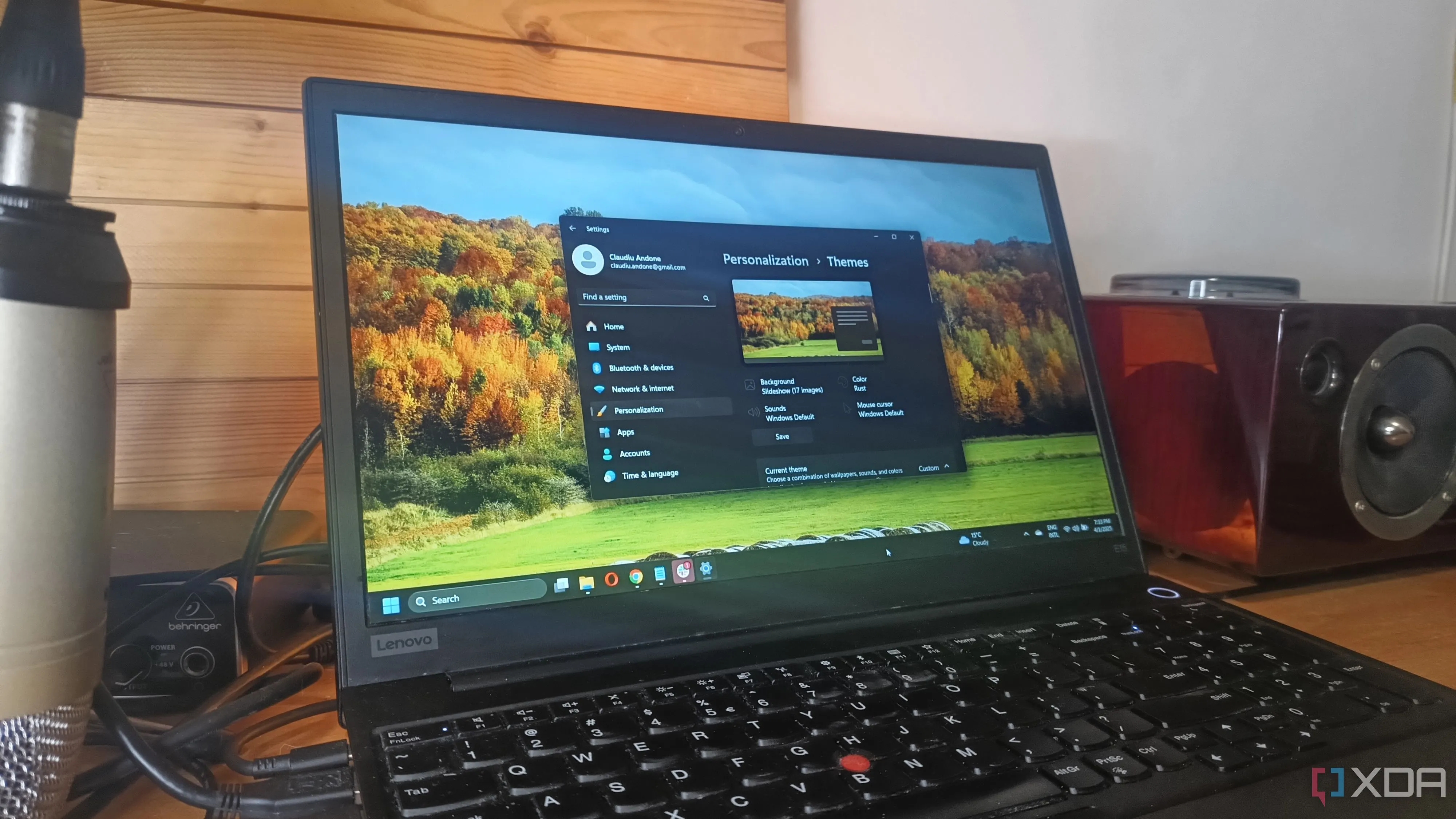 Giao diện Windows 11 trên laptop sau khi cập nhật