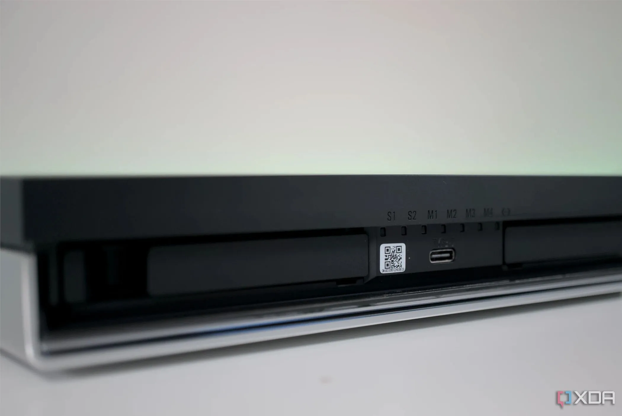 Hệ thống NAS LincPlus LincStation N1 nhỏ gọn, biểu tượng cho giải pháp lưu trữ hiệu quả cho người dùng gia đình hoặc doanh nghiệp nhỏ