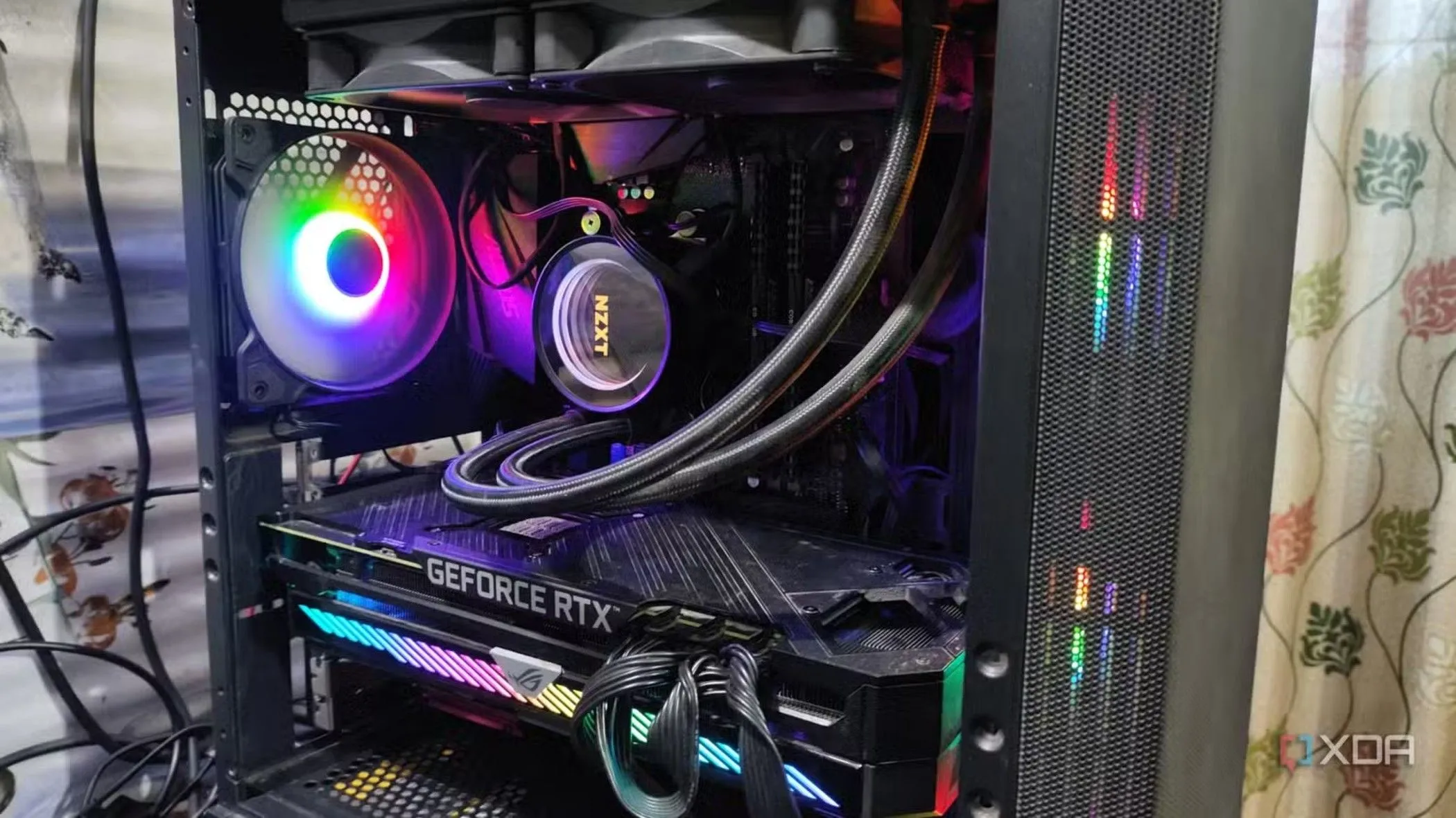 Hệ thống tản nhiệt nước AIO hiệu suất cao cho PC gaming.