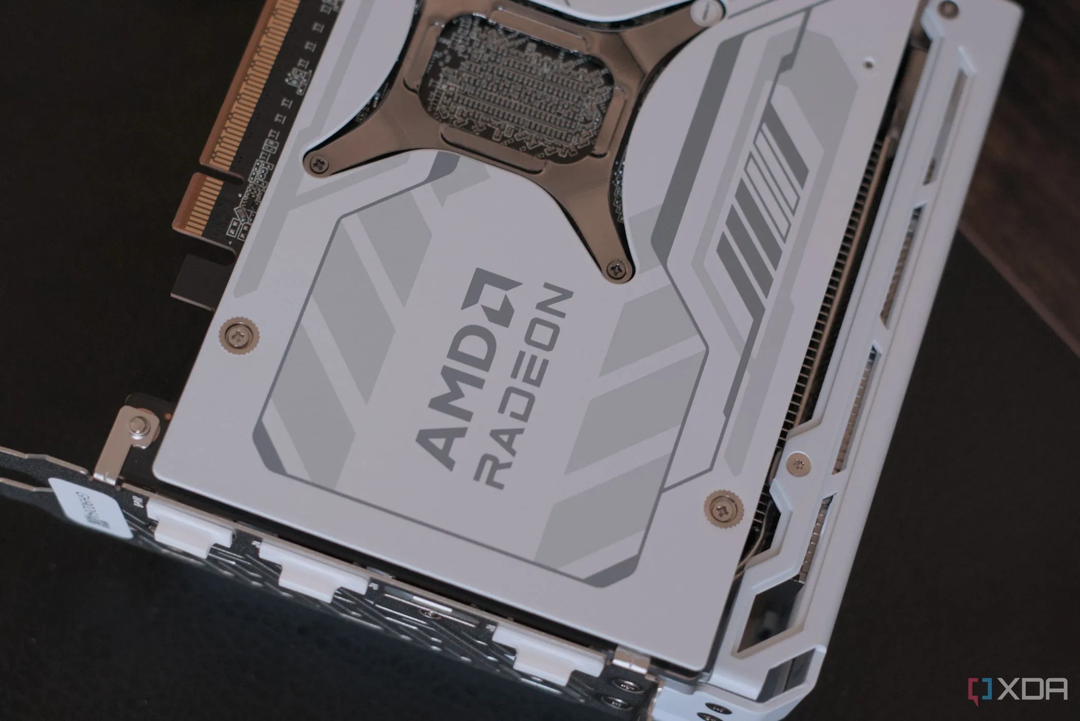 Hình ảnh mặt sau của card đồ họa AMD Radeon RX 9070 XT phiên bản ASRock Steel Legend, minh họa cho sự khan hiếm trên thị trường.