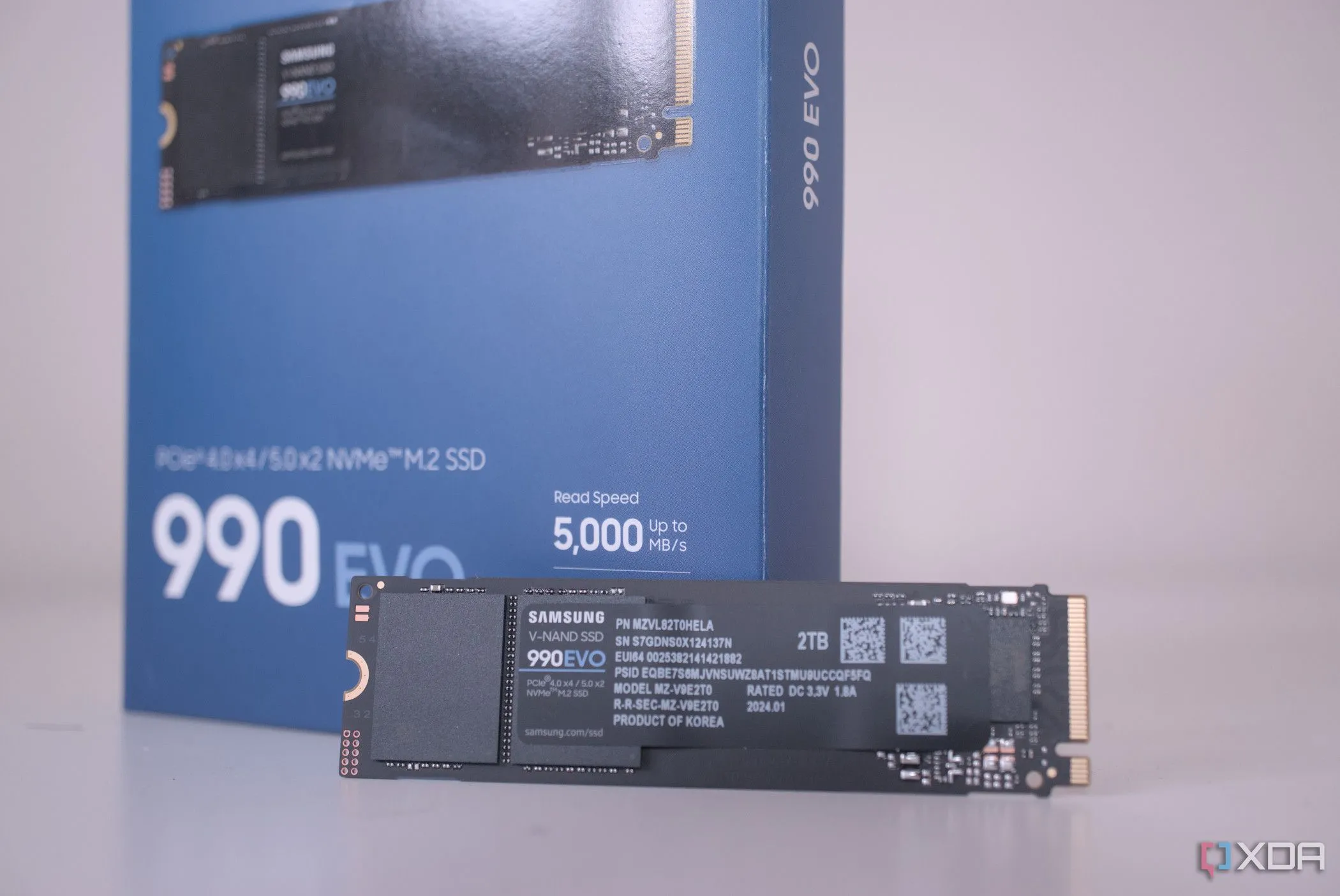 Hộp đóng gói SSD Samsung 990 Evo 1TB