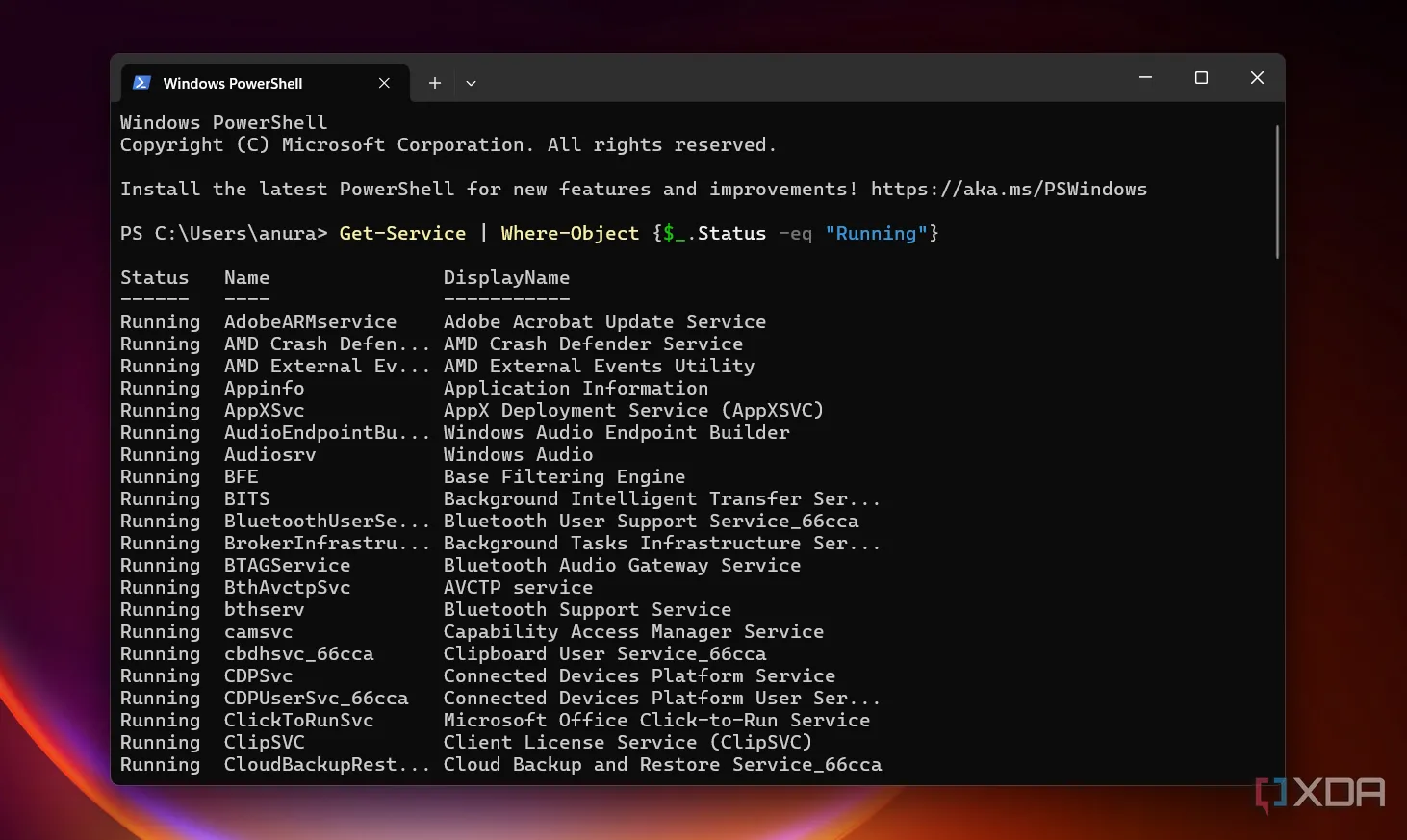 Màn hình hiển thị cửa sổ PowerShell với các lệnh điều hướng và hiển thị kết quả, minh họa khả năng điều khiển hệ thống
