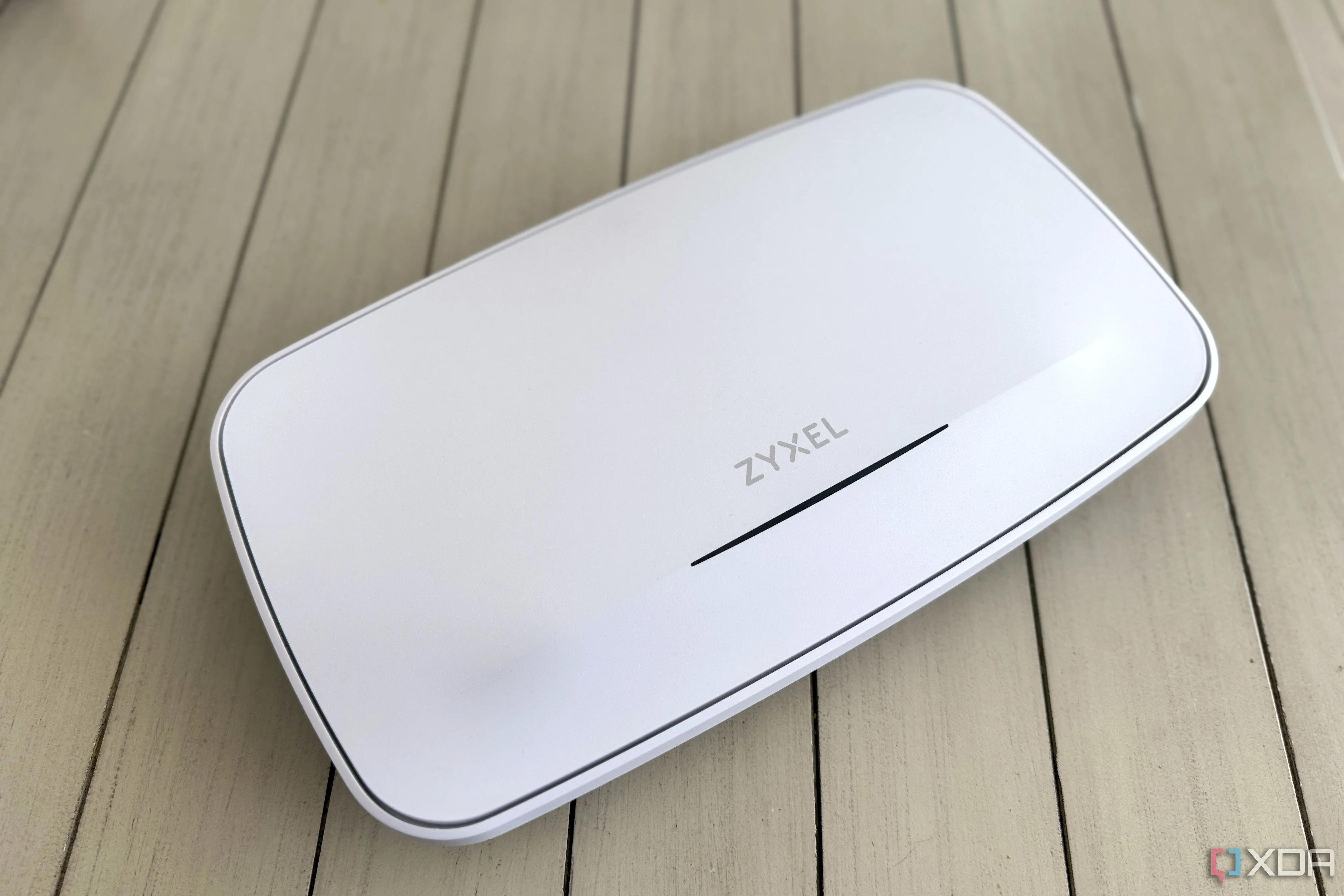Mặt trước của router Zyxel WBE660S, một trong những mẫu router Wi-Fi 7 hiện có trên thị trường