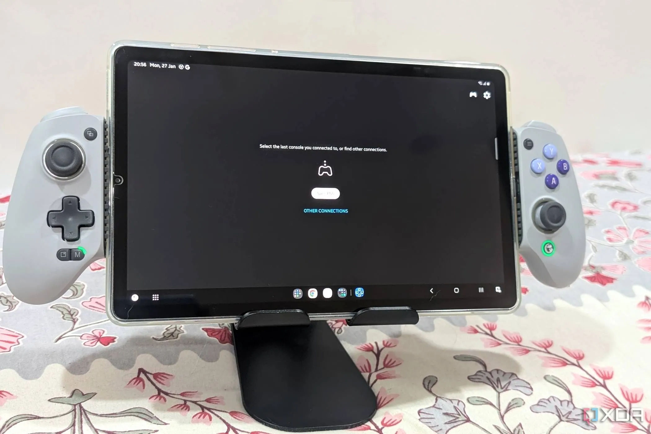 Máy tính bảng Samsung S6 Lite với bộ điều khiển Gamesir Galileo G8, giải pháp chơi game di động thay thế PlayStation Portal
