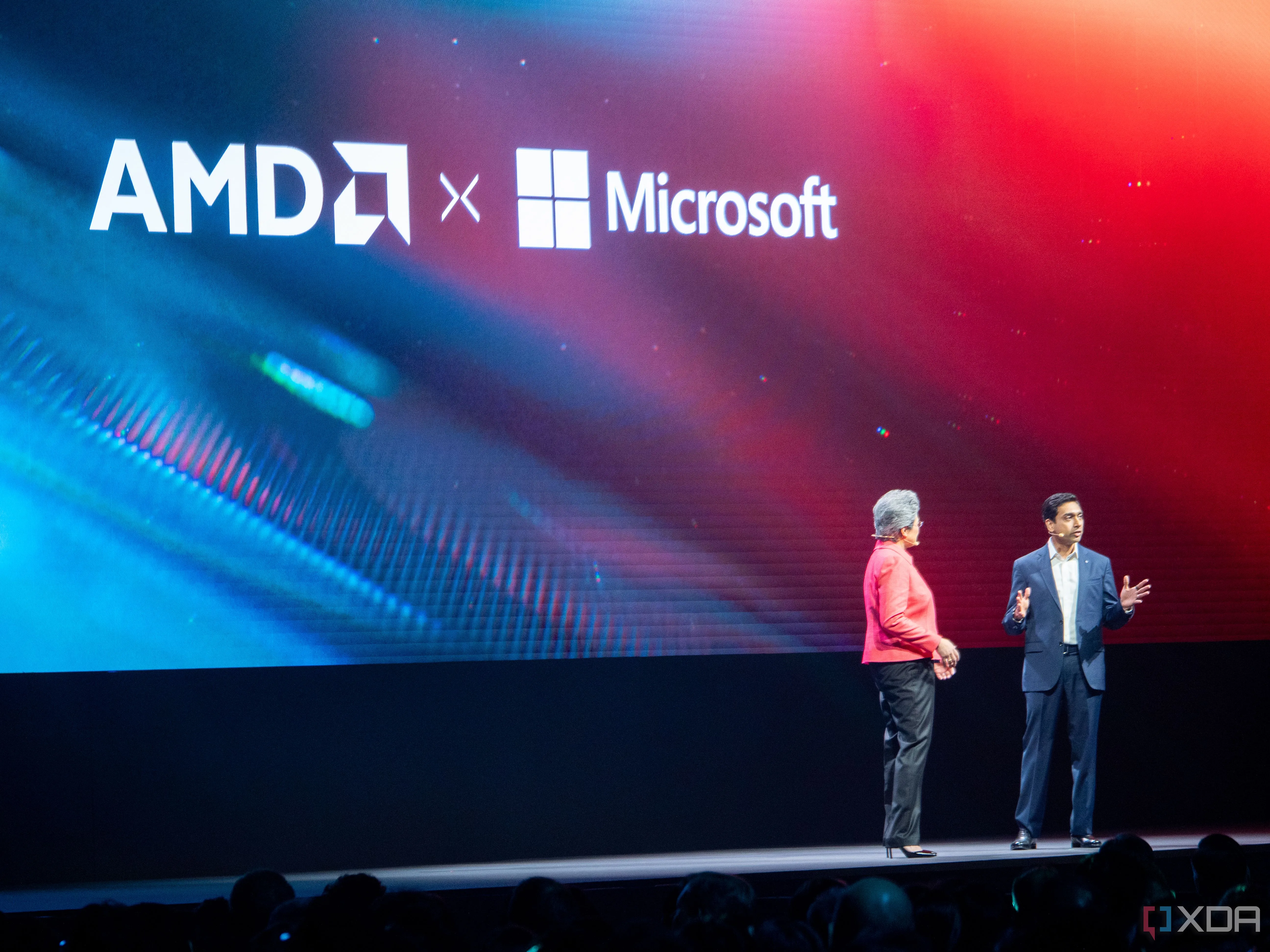 Microsoft Copilot trên màn hình với biểu tượng AMD, minh họa sự hợp tác AI và phần cứng