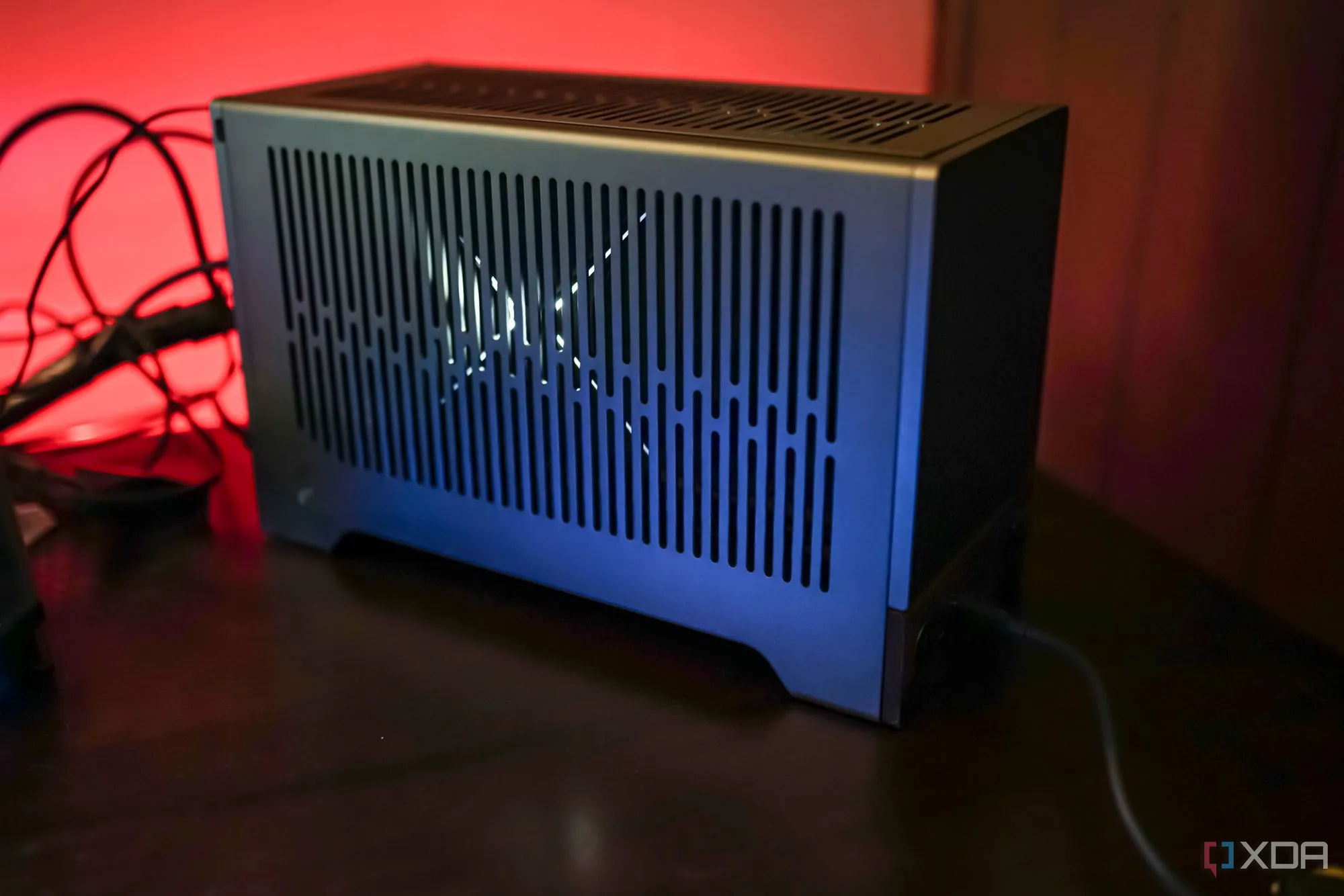 Một bộ PC gaming sử dụng card đồ họa RTX series và nguồn 12VHPWR