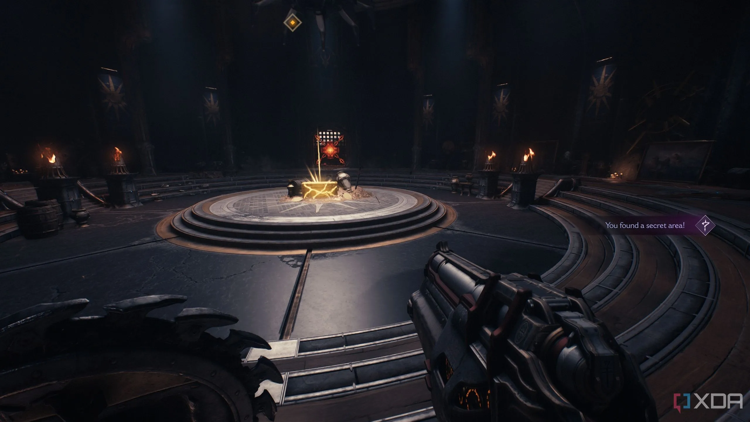 Một rương vàng tại khu vực bí mật trong Doom: The Dark Ages