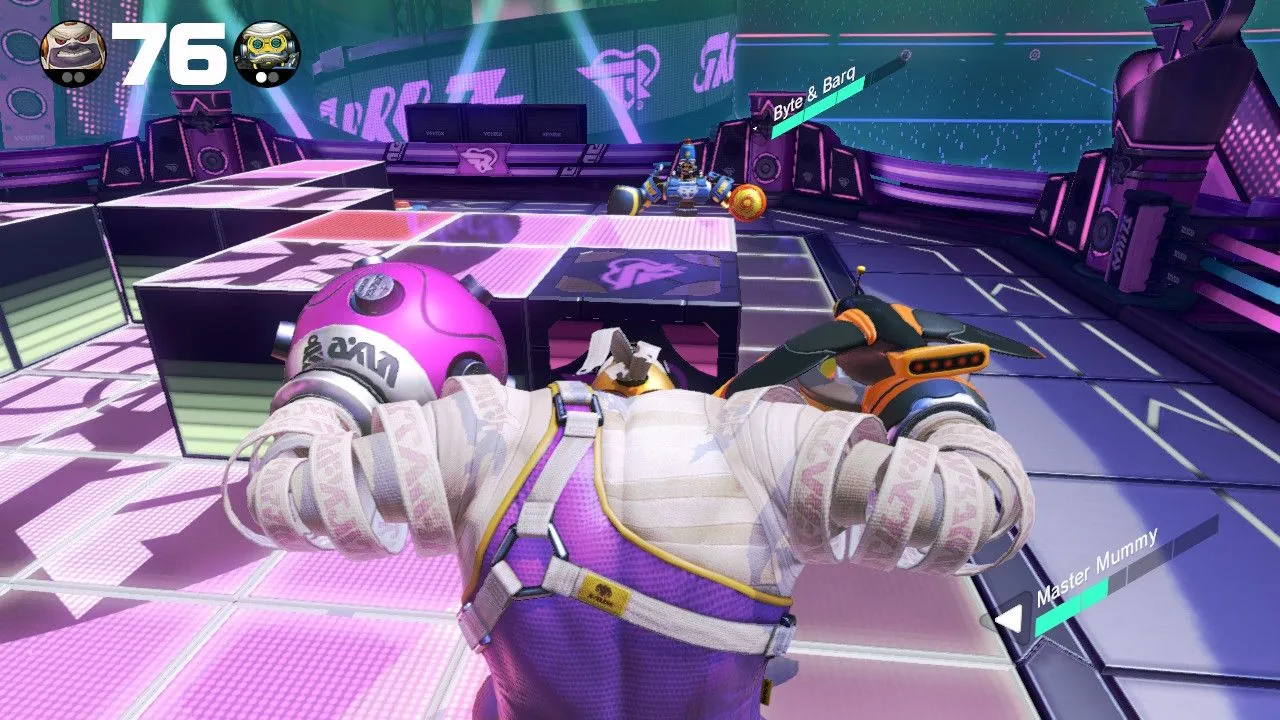 Một trận đấu sôi động trong ARMS trên Nintendo Switch với các nhân vật sử dụng cánh tay kéo dài