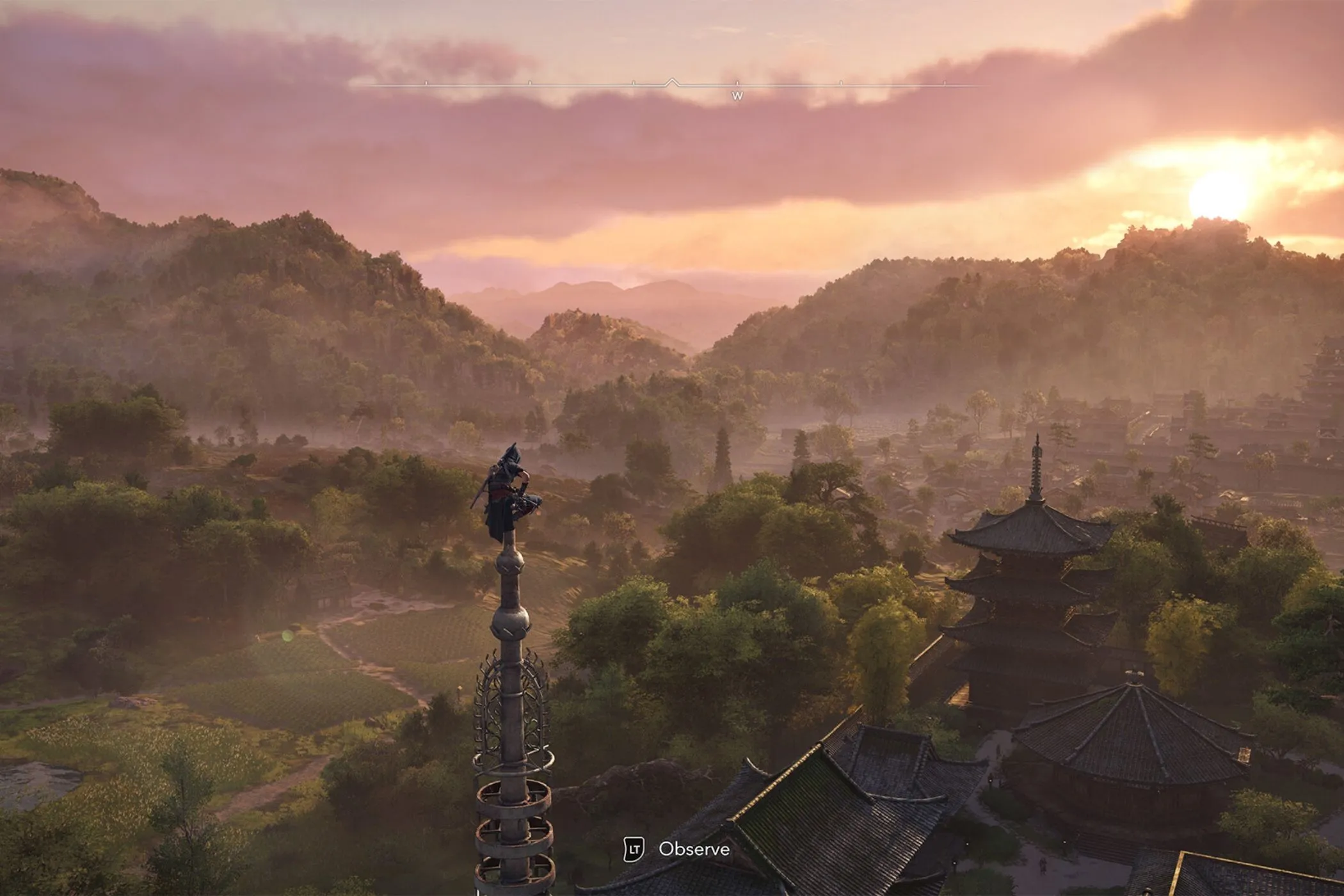 Naoe quan sát lộ trình tuần tra của kẻ thù từ điểm cao trong Assassin's Creed Shadows để lập kế hoạch.