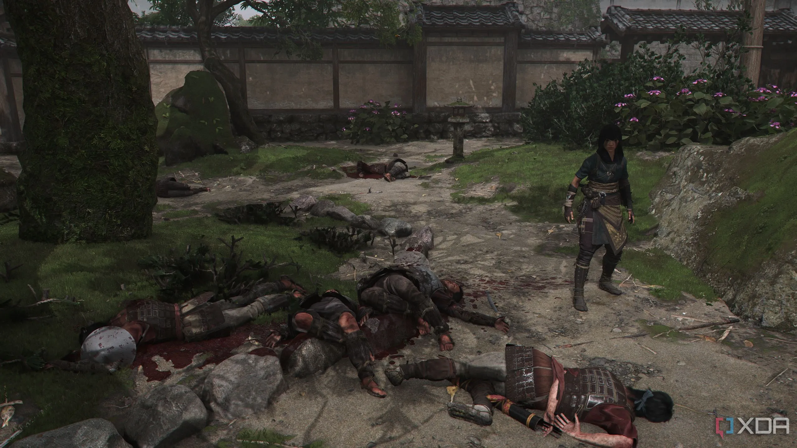 Naoe sau khi thực hiện chuỗi ám sát (Chain Kill) hiệu quả, để lại các xác kẻ thù trong Assassin's Creed Shadows.