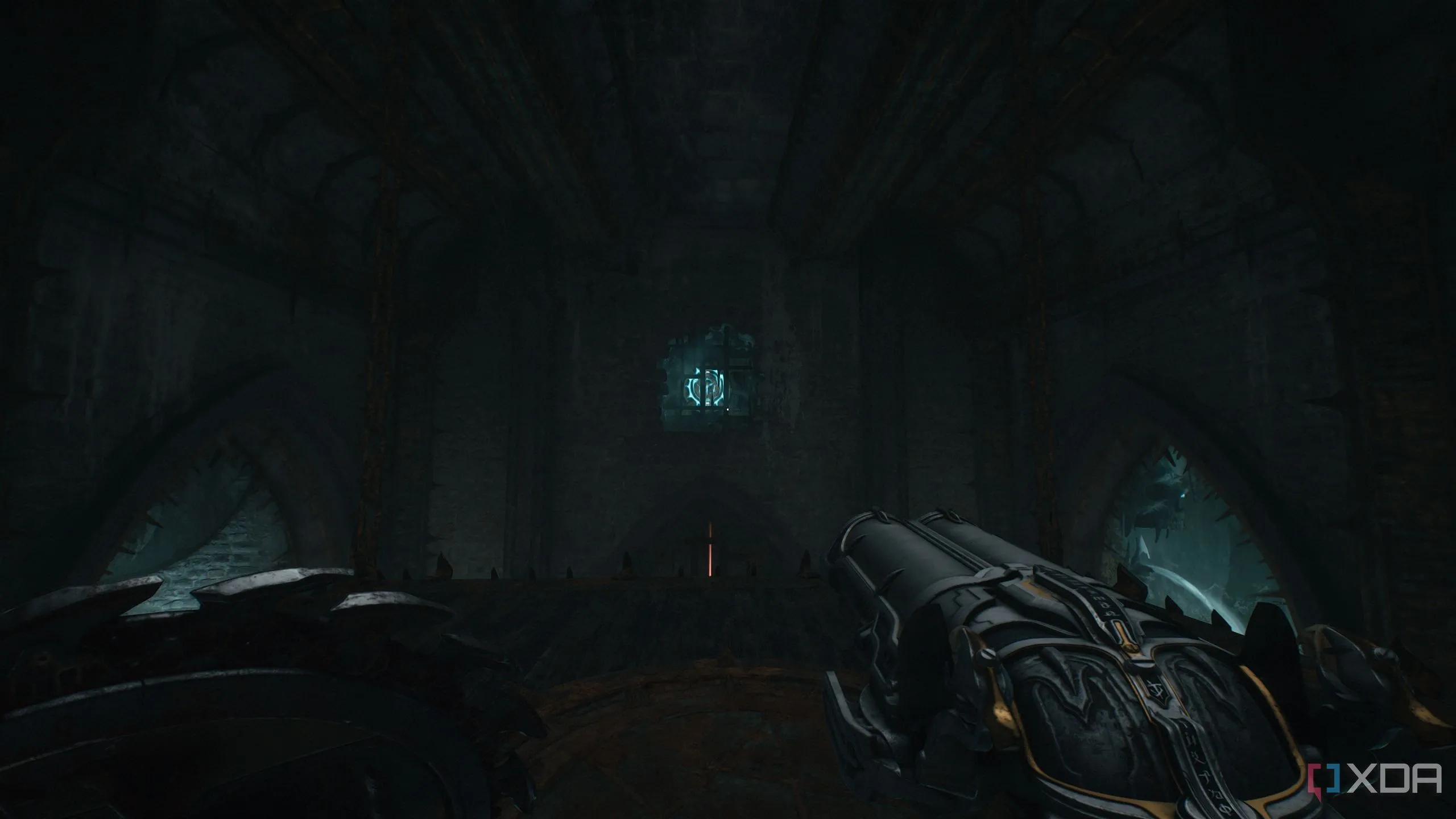 Nút năng lượng màu xanh ló ra qua rào chắn trong Chapter 19 Doom: The Dark Ages