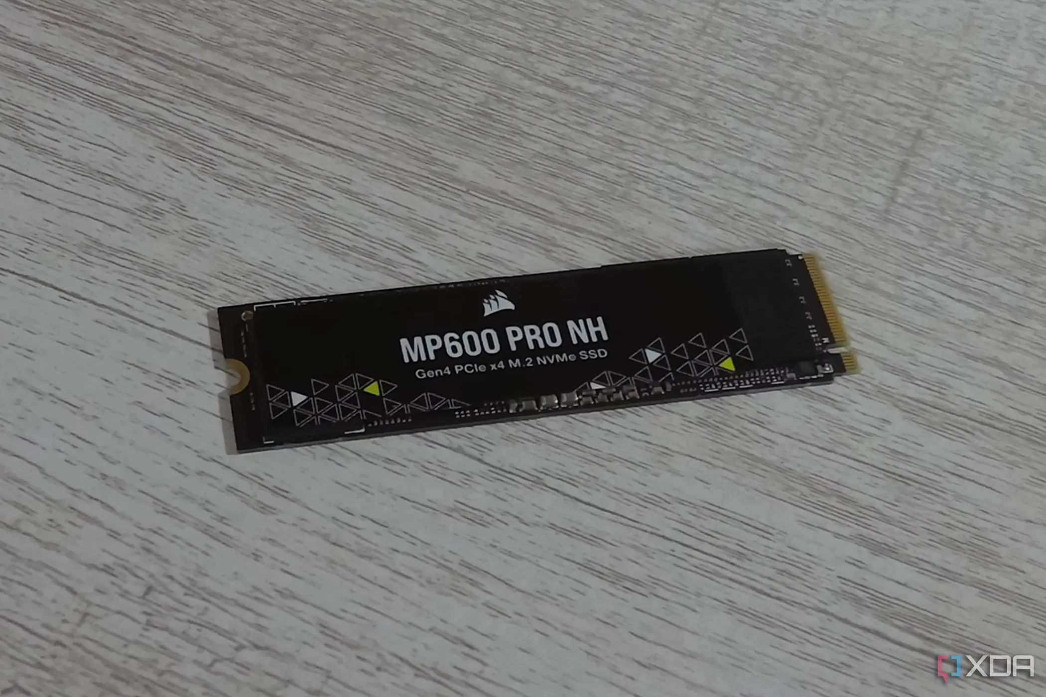 Ổ cứng SSD Corsair MP600 Pro NH NVMe hiệu năng cao, minh họa cho các loại ổ đĩa cần được kiểm tra sức khỏe