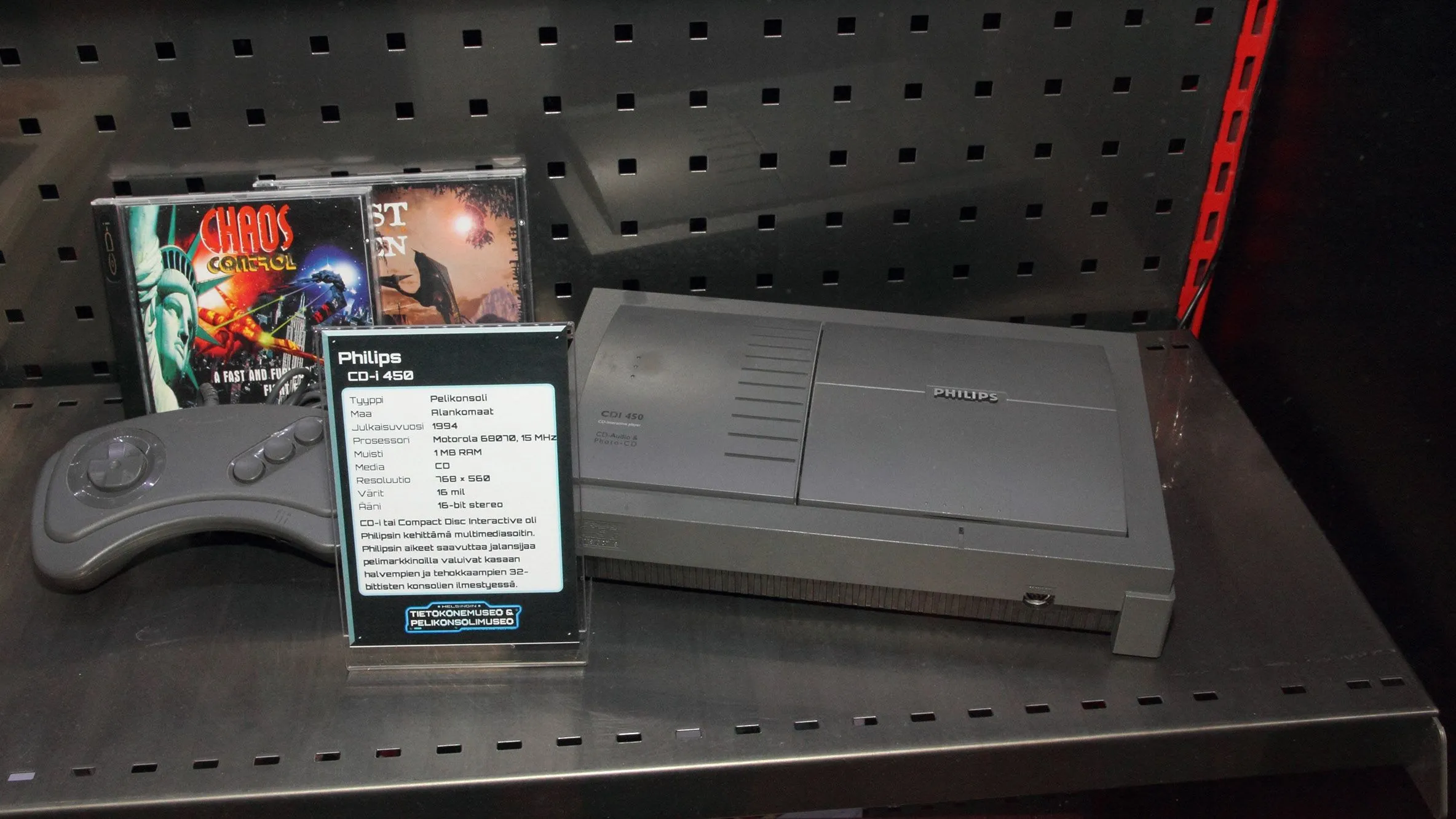 Philips CD-i 450 tại bảo tàng máy tính Tietokonemuseo