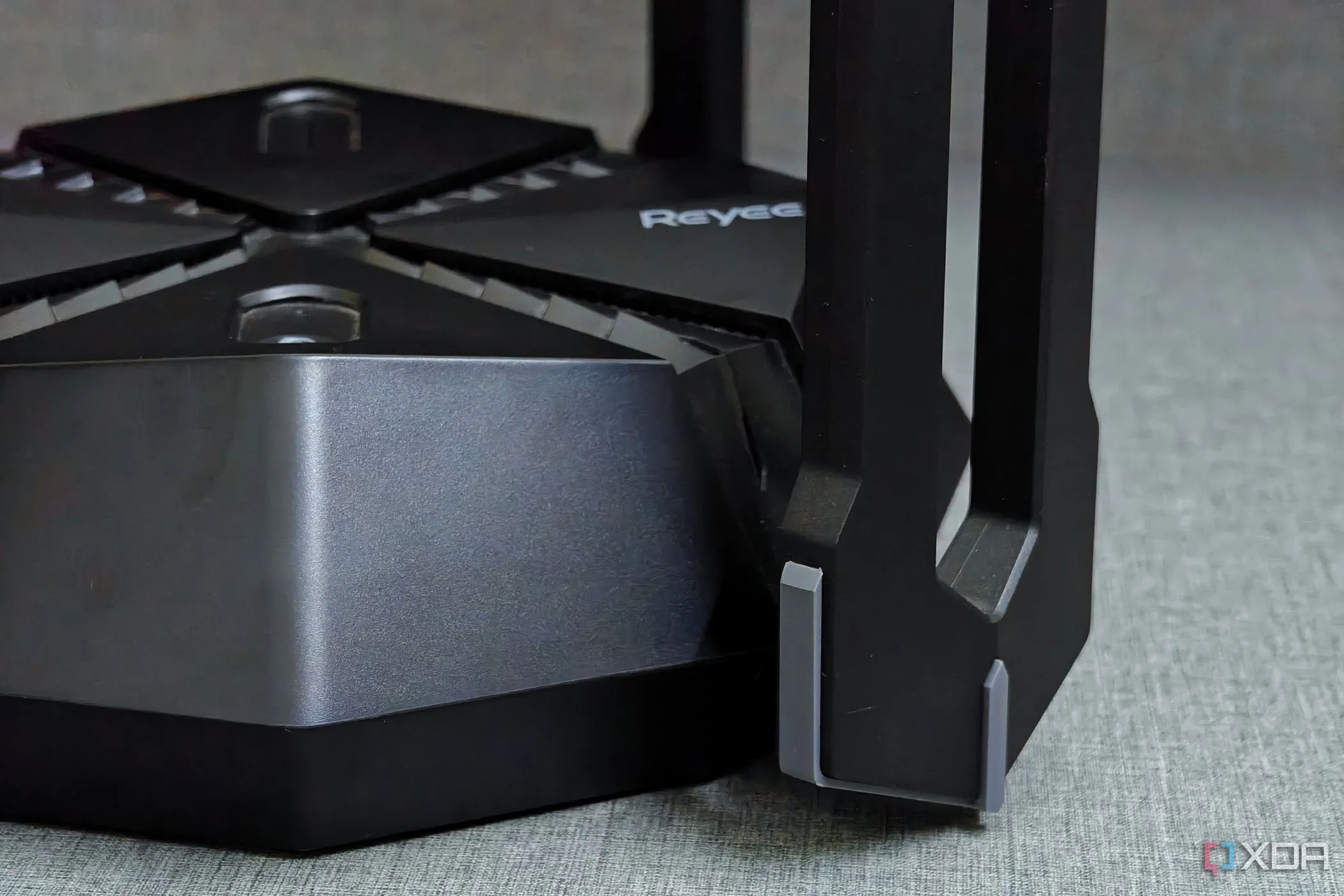 Router gaming Reyee E6 mạnh mẽ, cạnh tranh với tốc độ mạng Mesh Wi-Fi