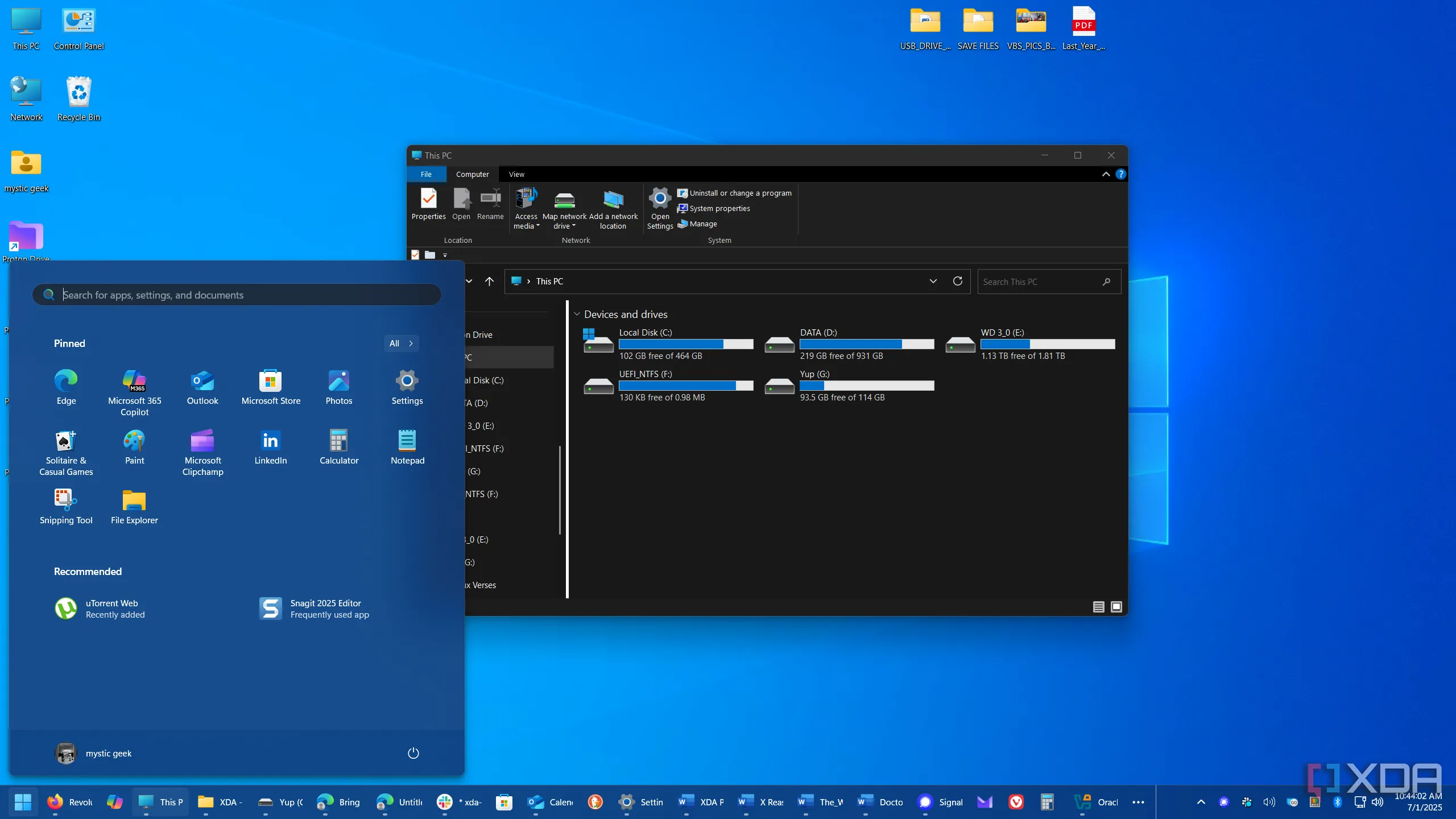 Thanh tác vụ Windows 11 hiển thị nhãn ứng dụng, minh họa tùy chọn không gộp nhóm