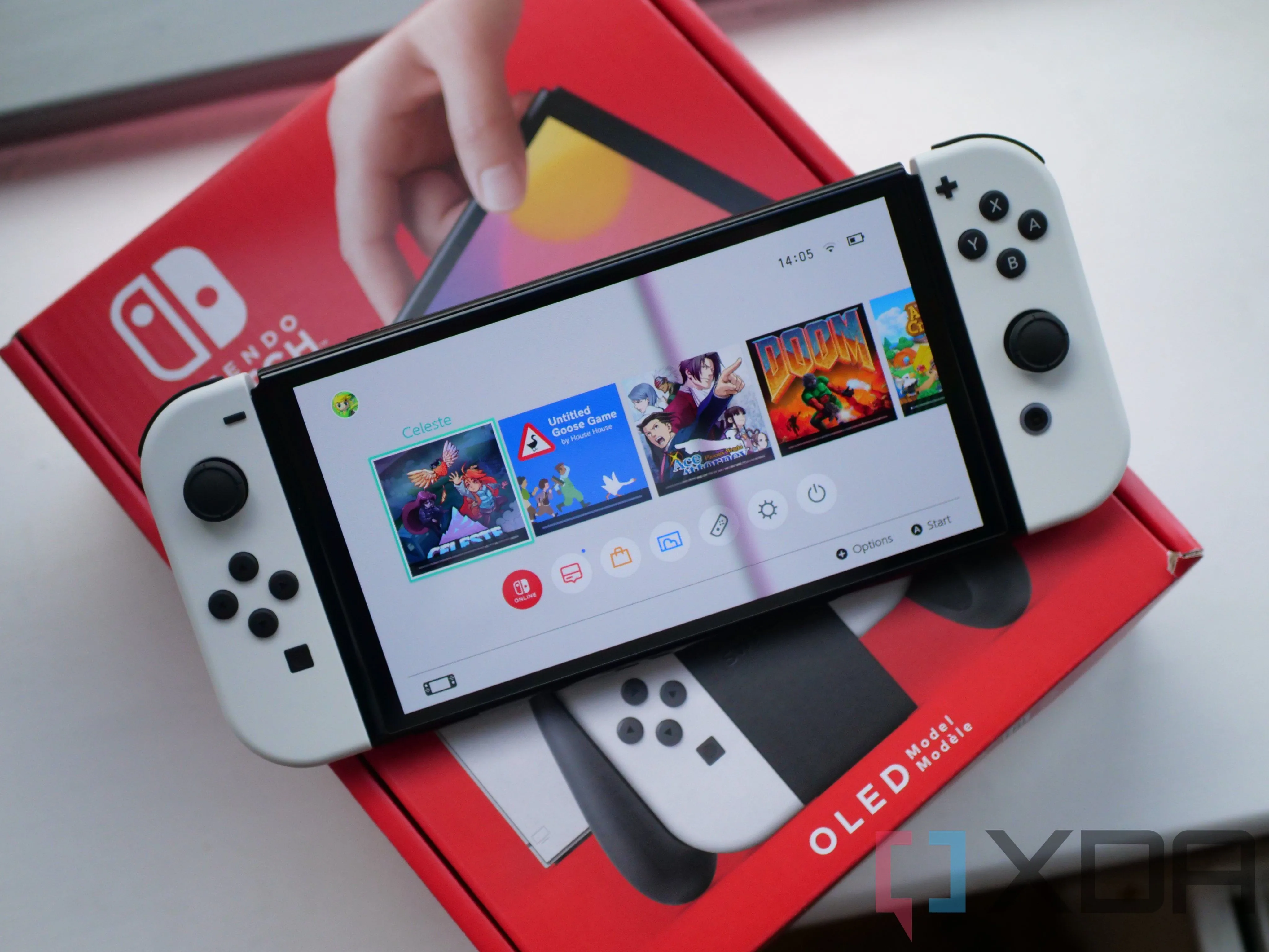 Thiết bị Nintendo Switch OLED màu trắng